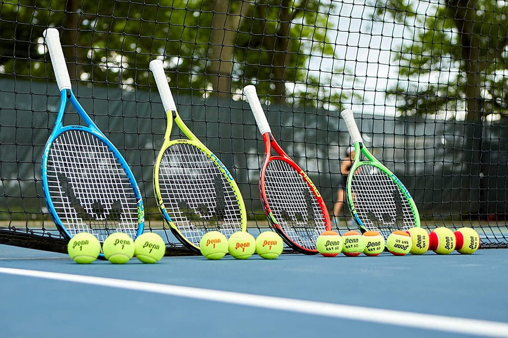 HEAD Speed 21 Junior Pre-Strung Tennis Racquet, Lightweight Youth Tennis Racket for Kids & Beginners, Durable Aluminum Frame, Age 4-6, 21 inch, Red
