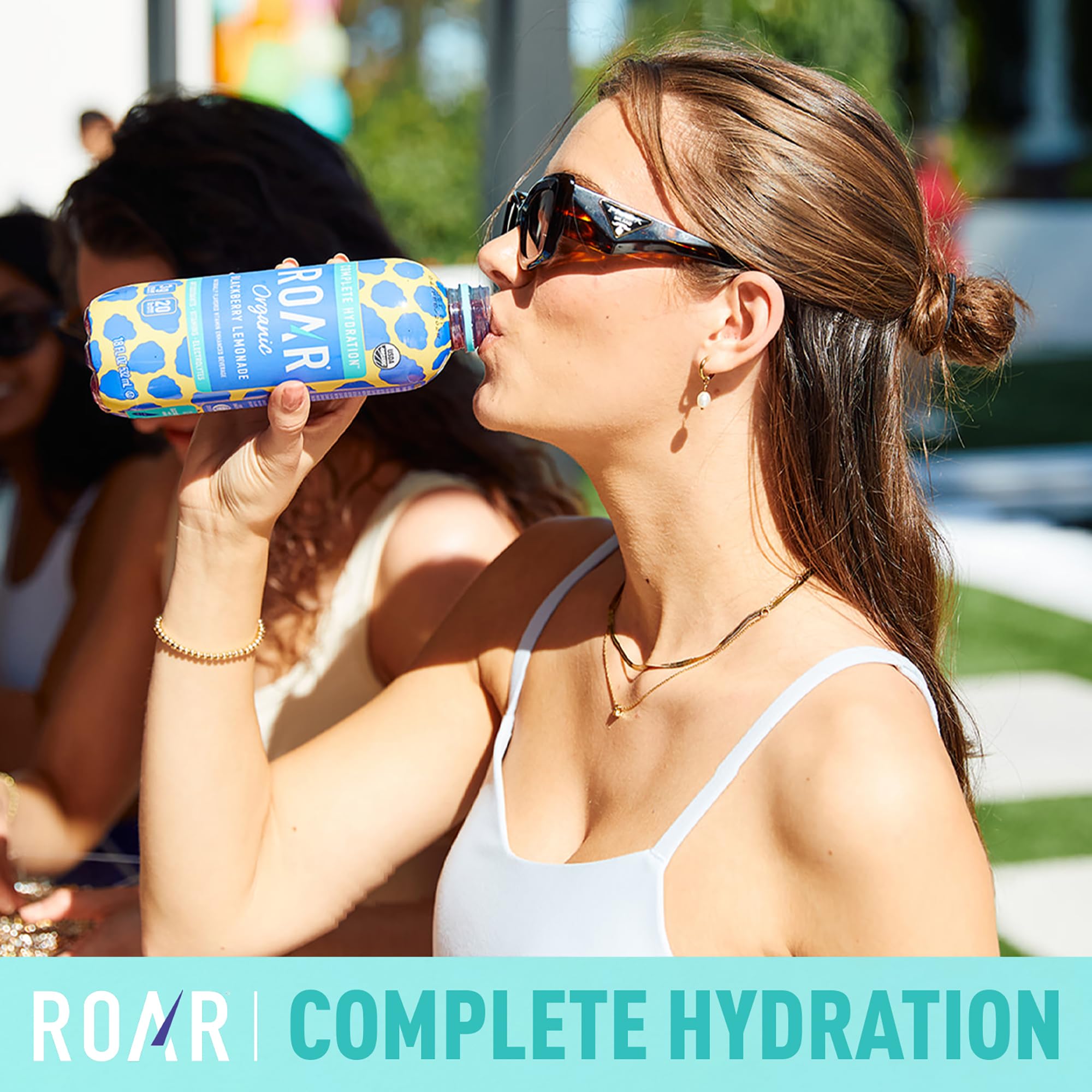 ROAR Complete Hydration Organic - Electrolyte Drinks Loaded with Vitamins C, B5, B12 - Non-GMO, Gluten-Free - Strawberry Lemonade - 12 pc
