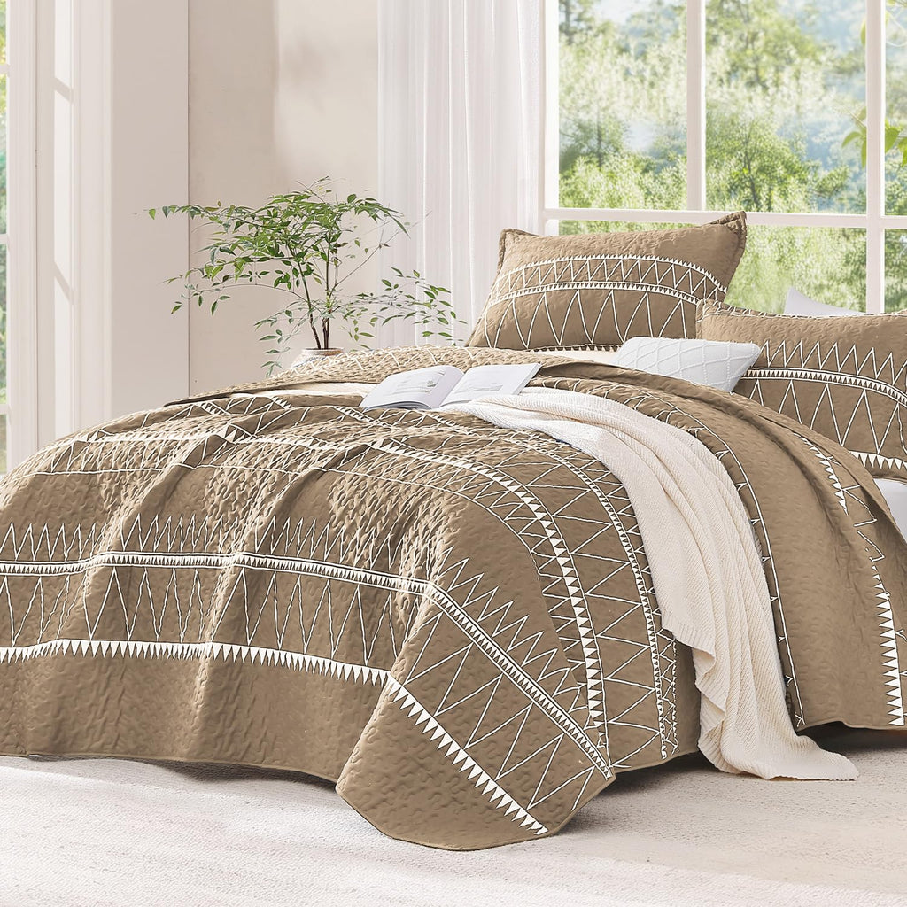 Andency Twin Quilt Set Grey, 2 Pieces Boho Lightweight Soft Striped Bedspread for All Season (68"x86"), Gray Printed Bohemian Polyester Reversible Coverlet Comoforter Sets