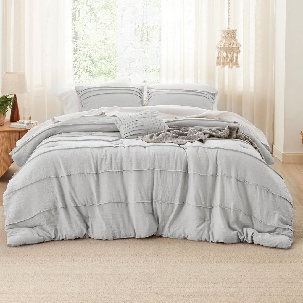 Bedsure Twin Comforter Set - 3 Pieces Pinch Pleat Bed Set, Beige Boho Bedding for All Season, 1 Soft Comforter, 1 Pillowcase, 1 Decorative Pillow