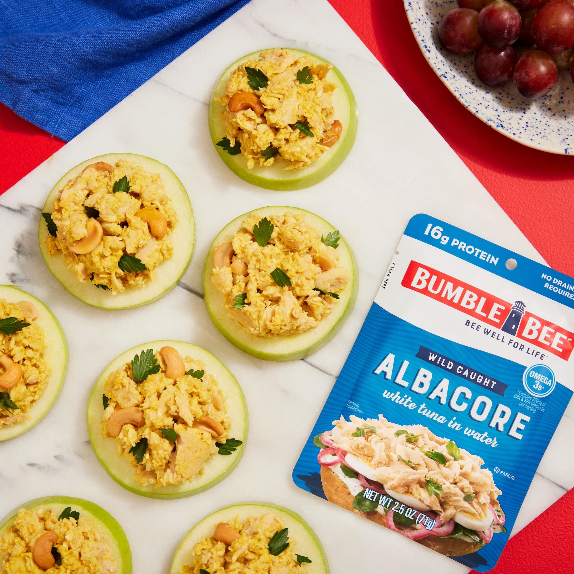 Bumble Bee Lemon & Garlic Seasoned White Albacore Tuna in Water, 2.5 oz Pouch - Wild Caught Tuna - 15g Protein per Serving, High in Omega-3s - Non-GMO, Gluten Free - No Draining Required