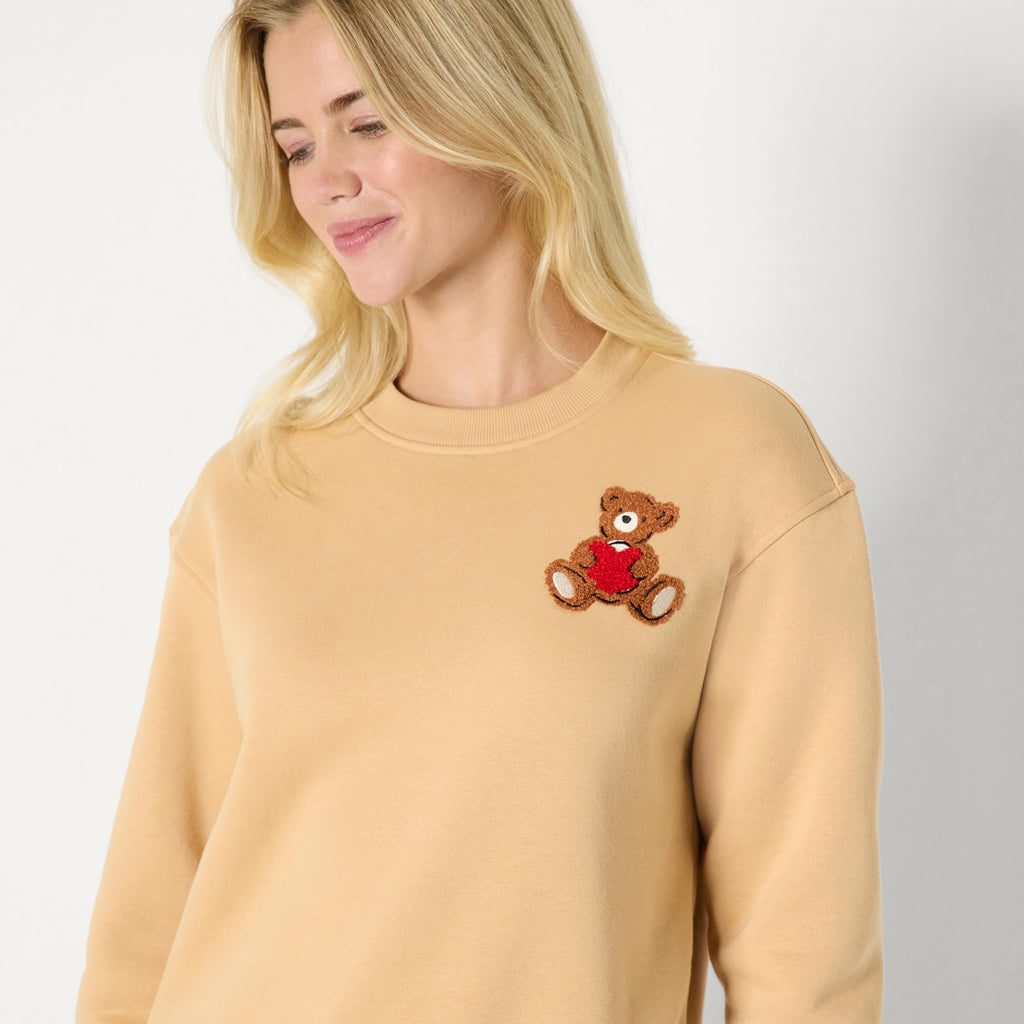 Amazon Essentials x Sofia Grainge Women's Relaxed Fit Boxy Drop Shoulder Crewneck Sweatshirt