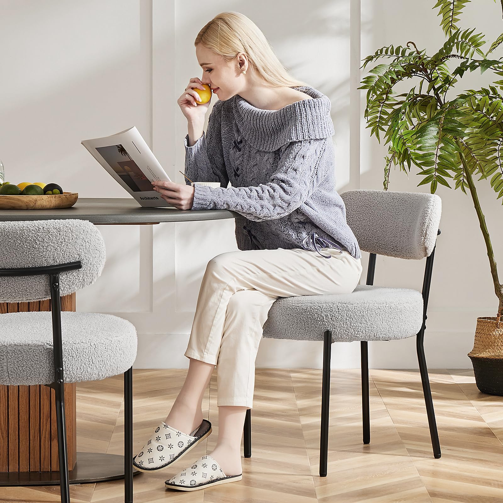 Sweetcrispy Dining Chairs Set of 2, Boucle Upholstered Modern Mid Century Round Kitchen Chairs with Curved Backrest & Metal Legs for Vanity, Living Room - Beige
