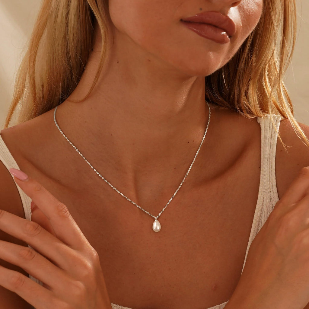 Pearl Necklace for Women Trendy,14k Gold Plated Necklace Dainty Wedding Necklace Small Cute Choker Necklace Gold Prom Drop Necklace Vintage Waterproof Jewelry for Women Prom Jewelry Fashion Gifts
