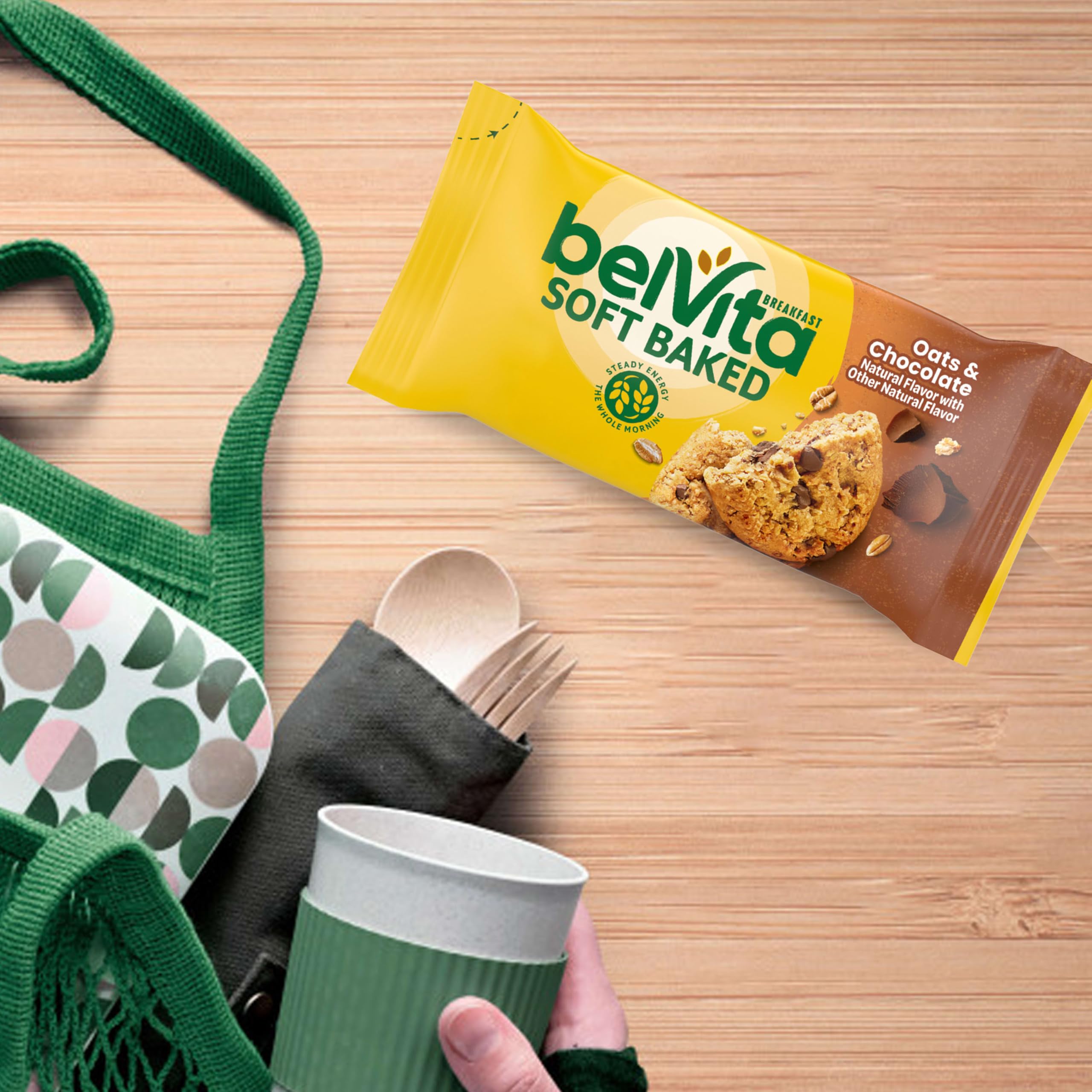 belVita Soft Baked Breakfast Bars, Oats & Chocolate, 6 Boxes of 5 Packs (1 Biscuit Per Pack)