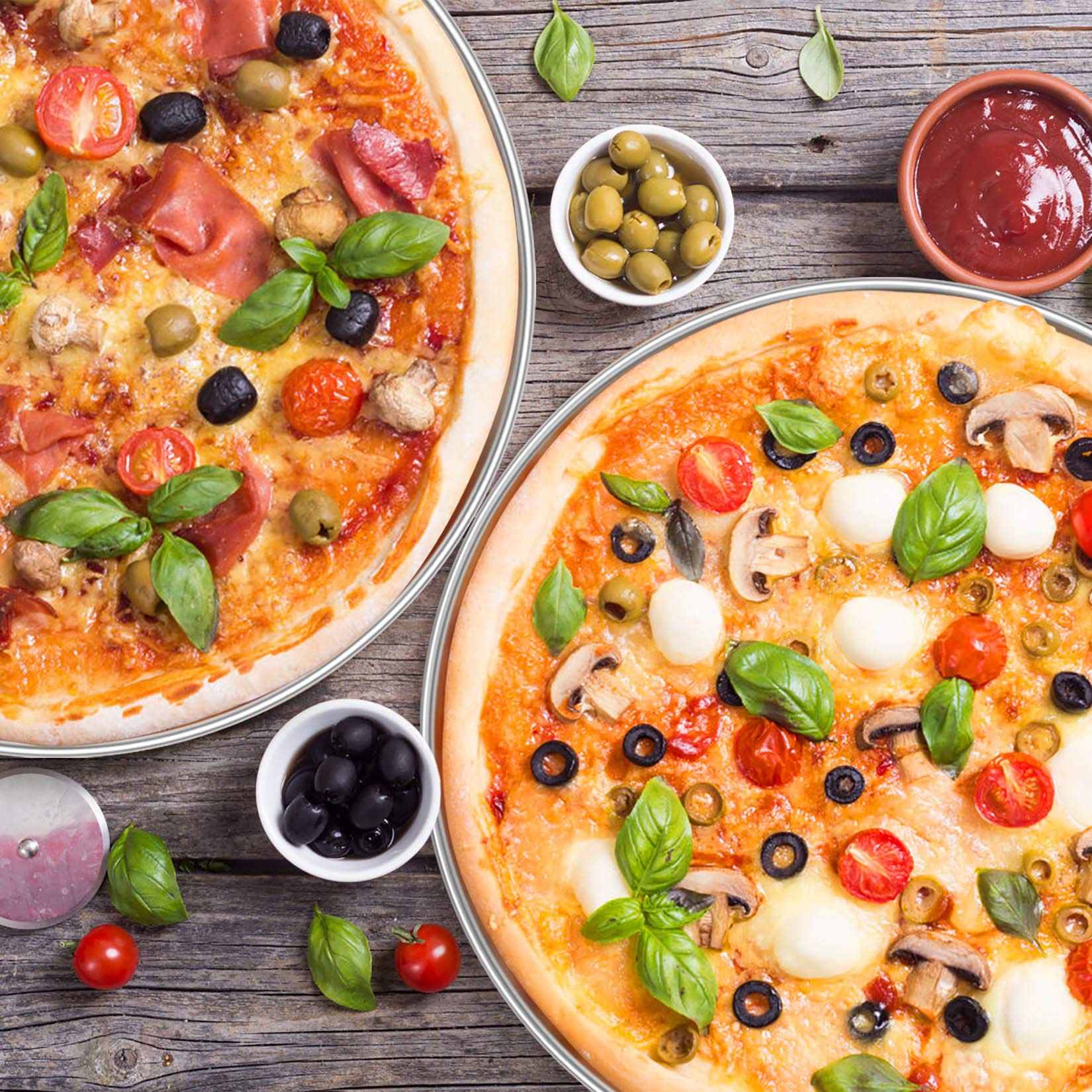 P&P CHEF Pizza Pan Set of 2, Stainless Steel Pizza Tray, Round Pizza Plate For Pie Cookie Pizza Cake, Non Toxic & Heavy Duty, Dishwasher Safe & Easy Clean, 10 Inch & Silver