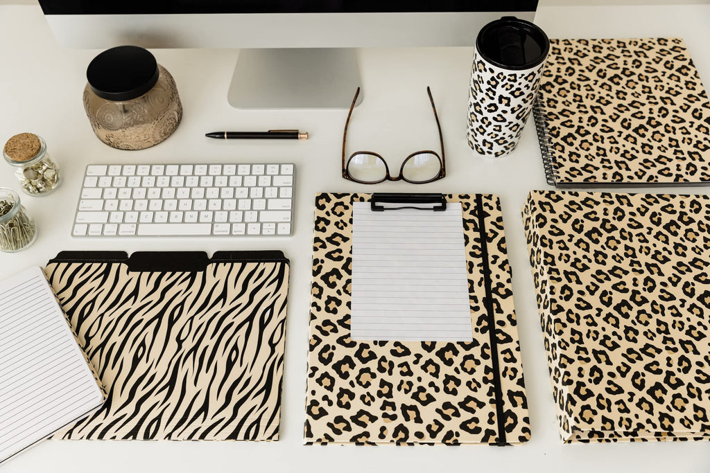 Steel Mill & Co Cute Clipboard Folio with Refillable Lined Notepad and Interior Storage Pocket, Black and White Padfolio for Work, Black Dots