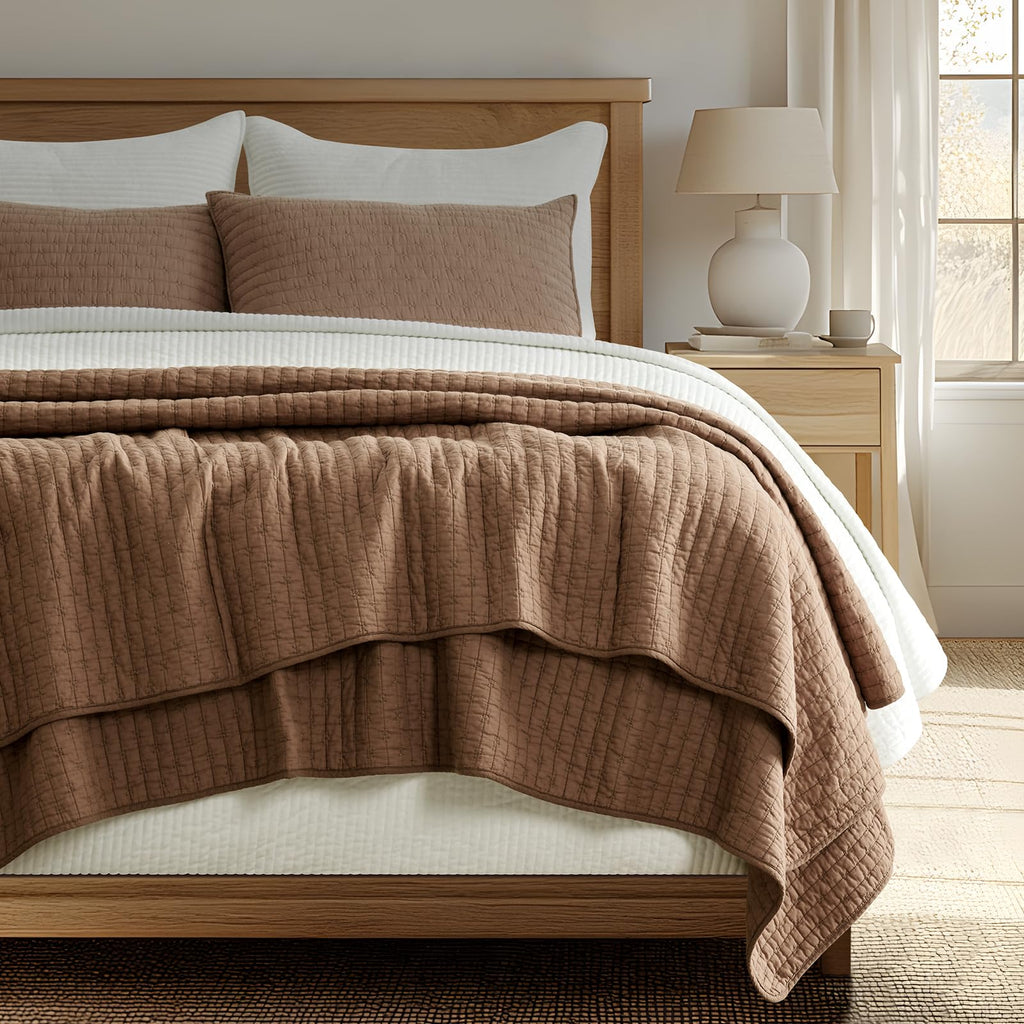 EVERGRACE Cotton Border Frame Tack-Stitch Quilt Bedding Set Queen Size, Coastal Oversized 3 Pieces Lightweight Bedspread Coverlet for All Season, with 2 Matching Shams, Blue Linen