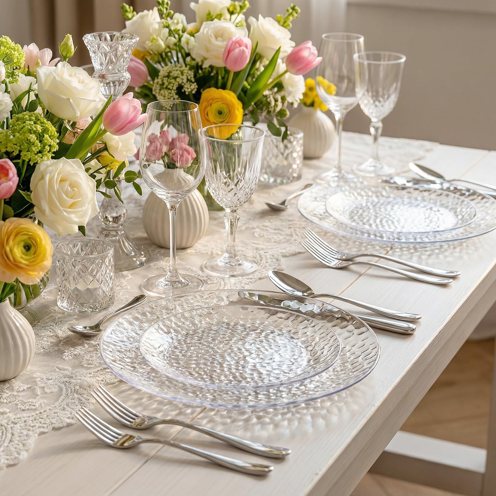 Rubtlamp 100Pcs Amber Gold Plastic Plates, Disposable Plates With Gold Rim, Heavy-duty Party Platos, Hammered Plastic Plates Include 50 Clear Dessert Plates, 50 Dinner Plates for Party