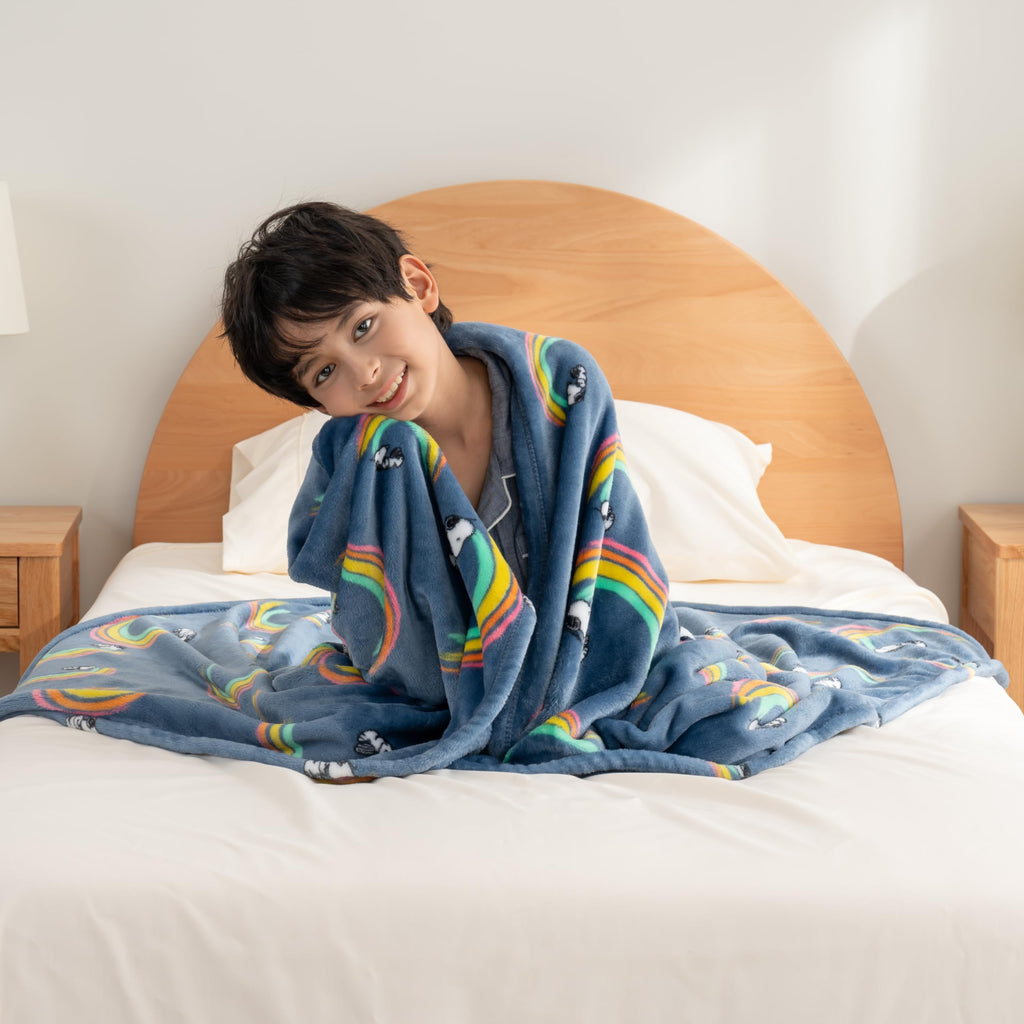 Berkshire Blanket VelvetLoft® Luxury Soft Polyester Throw Blanket, Don’t Let The Pigeon Drive The Bus, 50 x 70in(Official Mo Willems® Product)