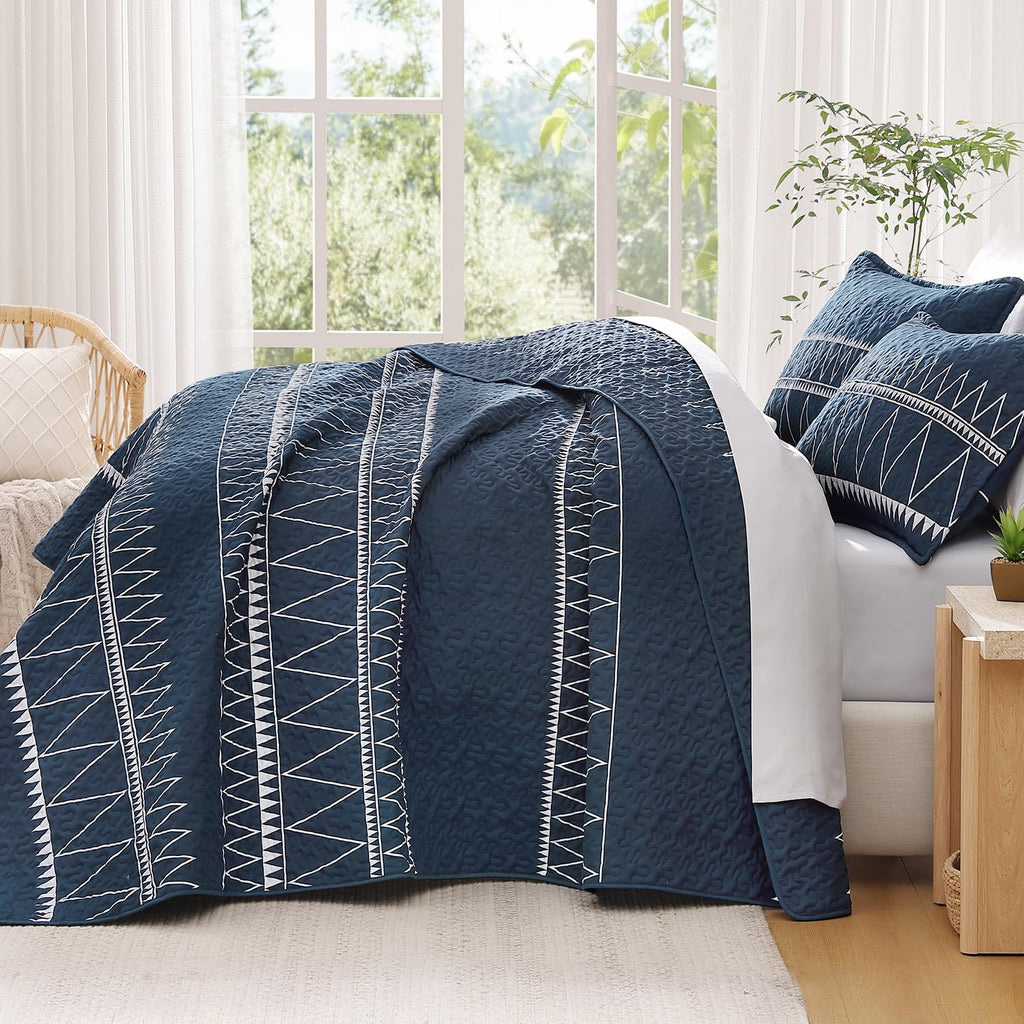 Andency Twin Quilt Set Grey, 2 Pieces Boho Lightweight Soft Striped Bedspread for All Season (68"x86"), Gray Printed Bohemian Polyester Reversible Coverlet Comoforter Sets