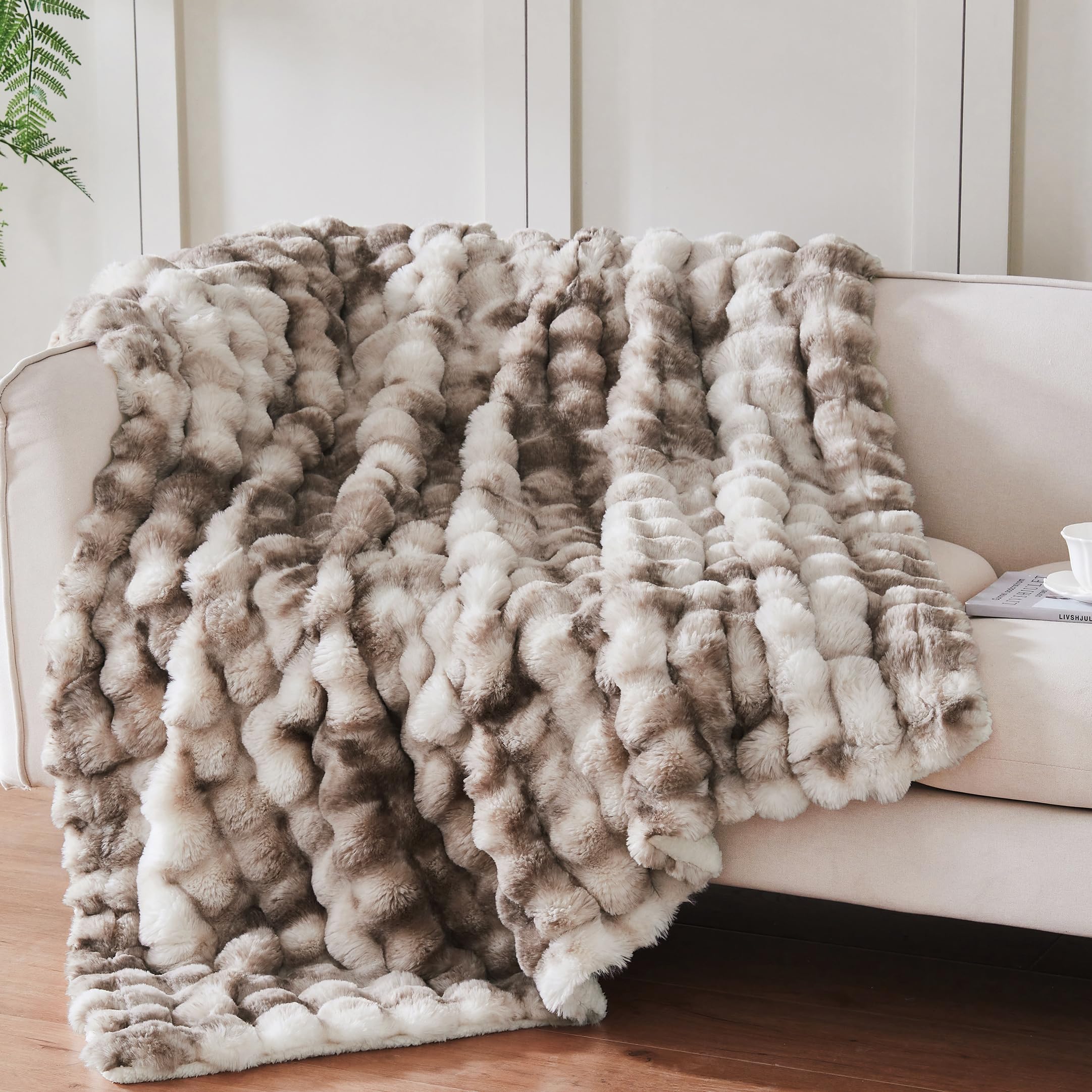50x60 Inches Ultra-Soft Fuzzy Faux Fur Plush Throw Blanket - Thick, Warm Sherpa for Couch, Sofa, Bedroom, Camping - Decorative Blanket for Cozy Warmth, Bubble Grey