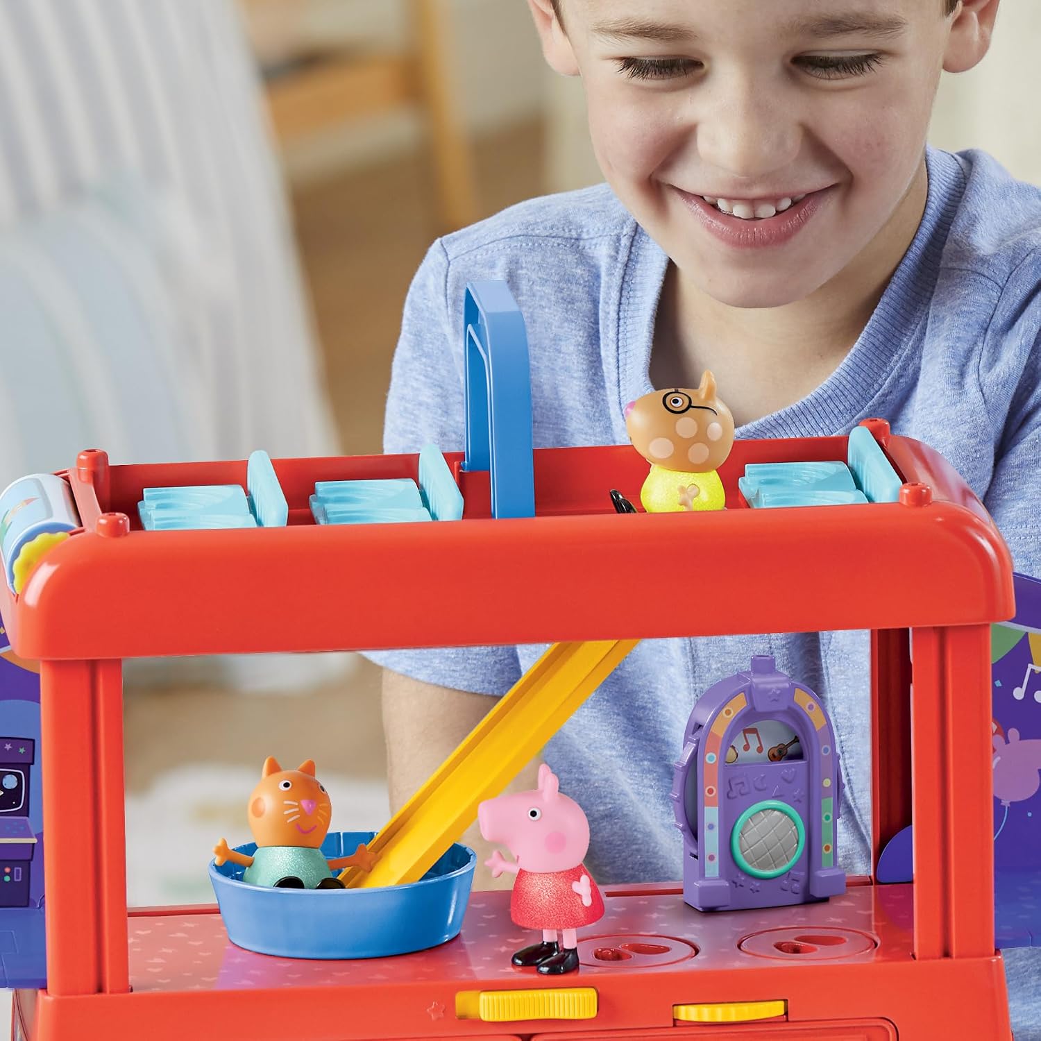 Peppa Pig 2-in-1 Party Bus Playset with 3 Figures and 13 Accessory Pieces, Preschool Toys for Girls and Boys, Kids Gifts, Ages 3+