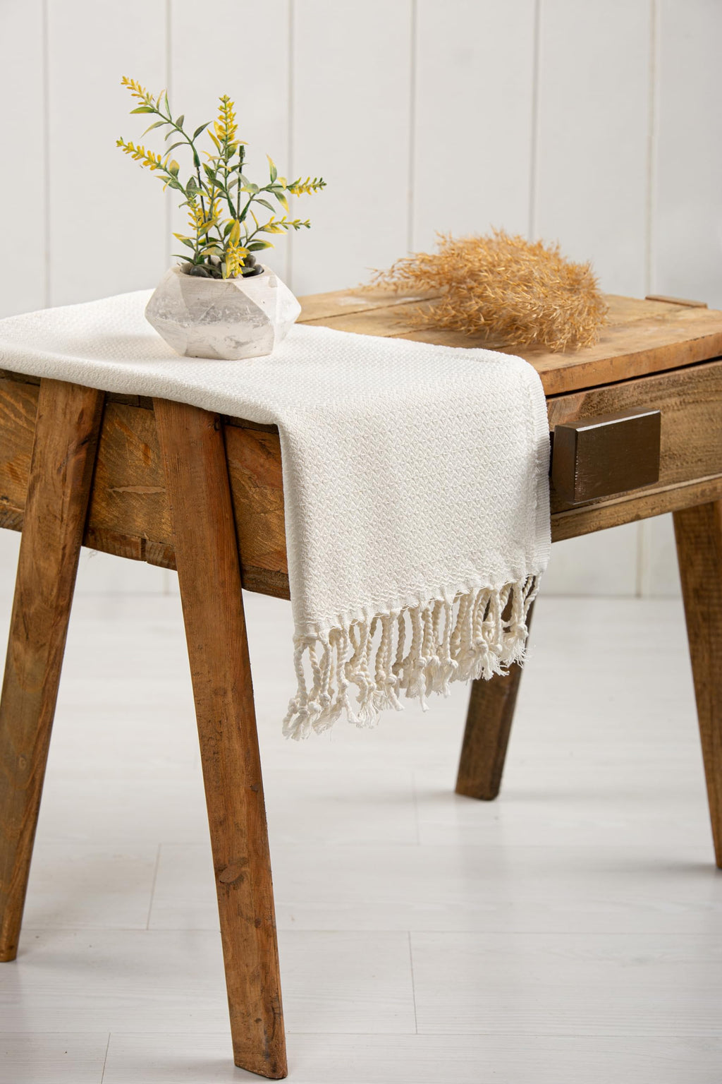 Evelynen Turkish Hand Towels for Bathroom & Kitchen Towels Decorative Set of 2 | Boho Farmhouse Hand Towels with Hanging Loops for Face, Tea, Dish, Kitchen & Bath | %100 Cotton (16" x 32" - Beige)