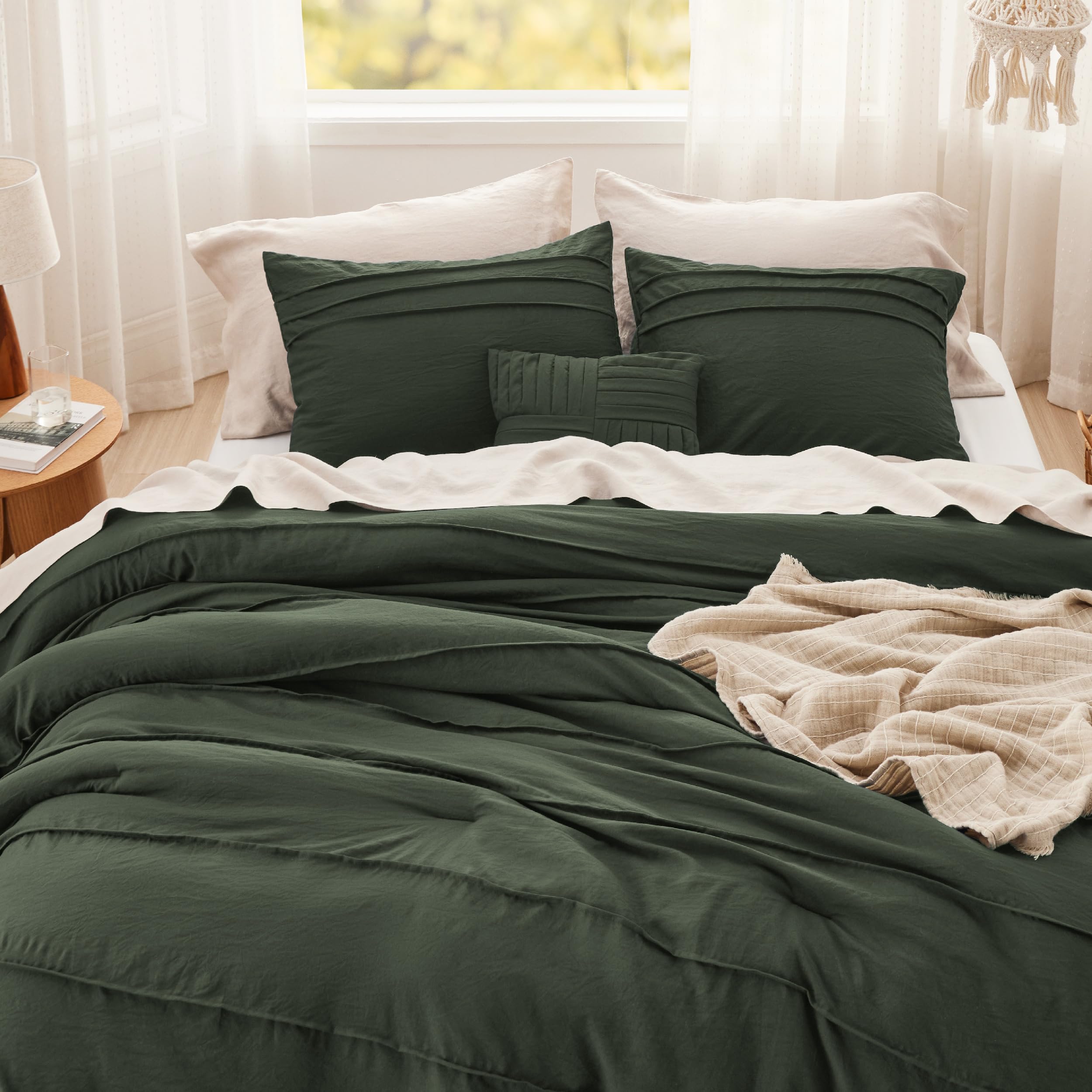 Bedsure Twin Comforter Set - 3 Pieces Pinch Pleat Bed Set, Beige Boho Bedding for All Season, 1 Soft Comforter, 1 Pillowcase, 1 Decorative Pillow
