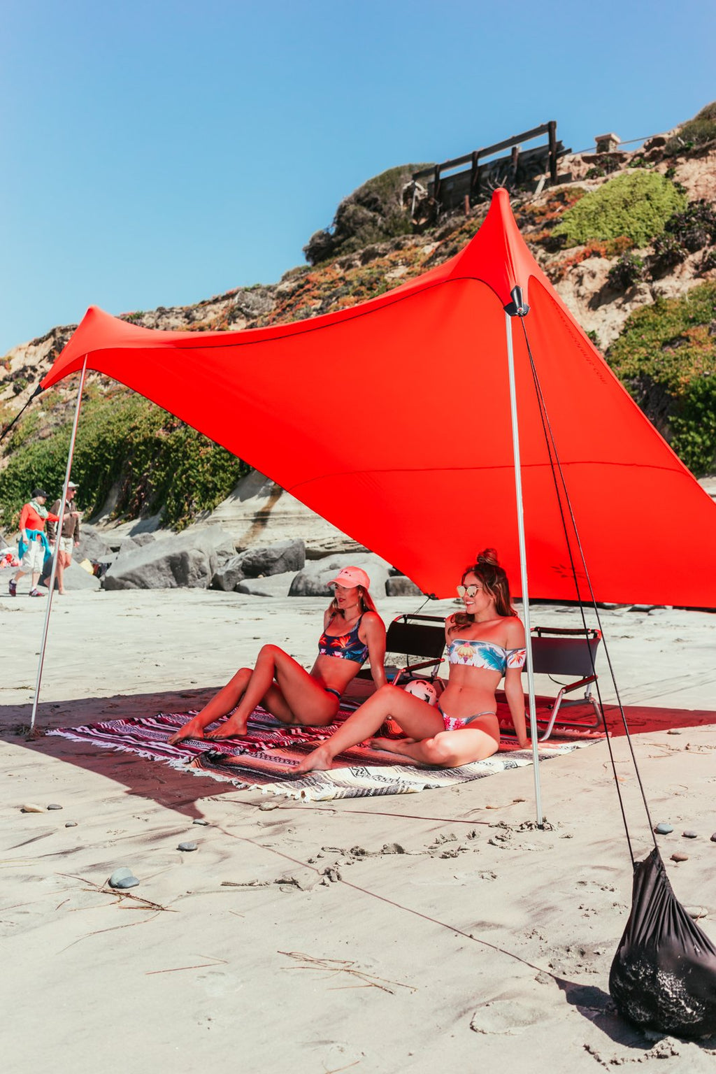 Neso Grande Portable Beach Tent Sun Shelter - Lightweight Beach Shade Canopy - Easy Setup for Family Outings - Patented Reinforced Corners - UPF 50+ Sun Protection - 7ft Tall, 9 x 9ft