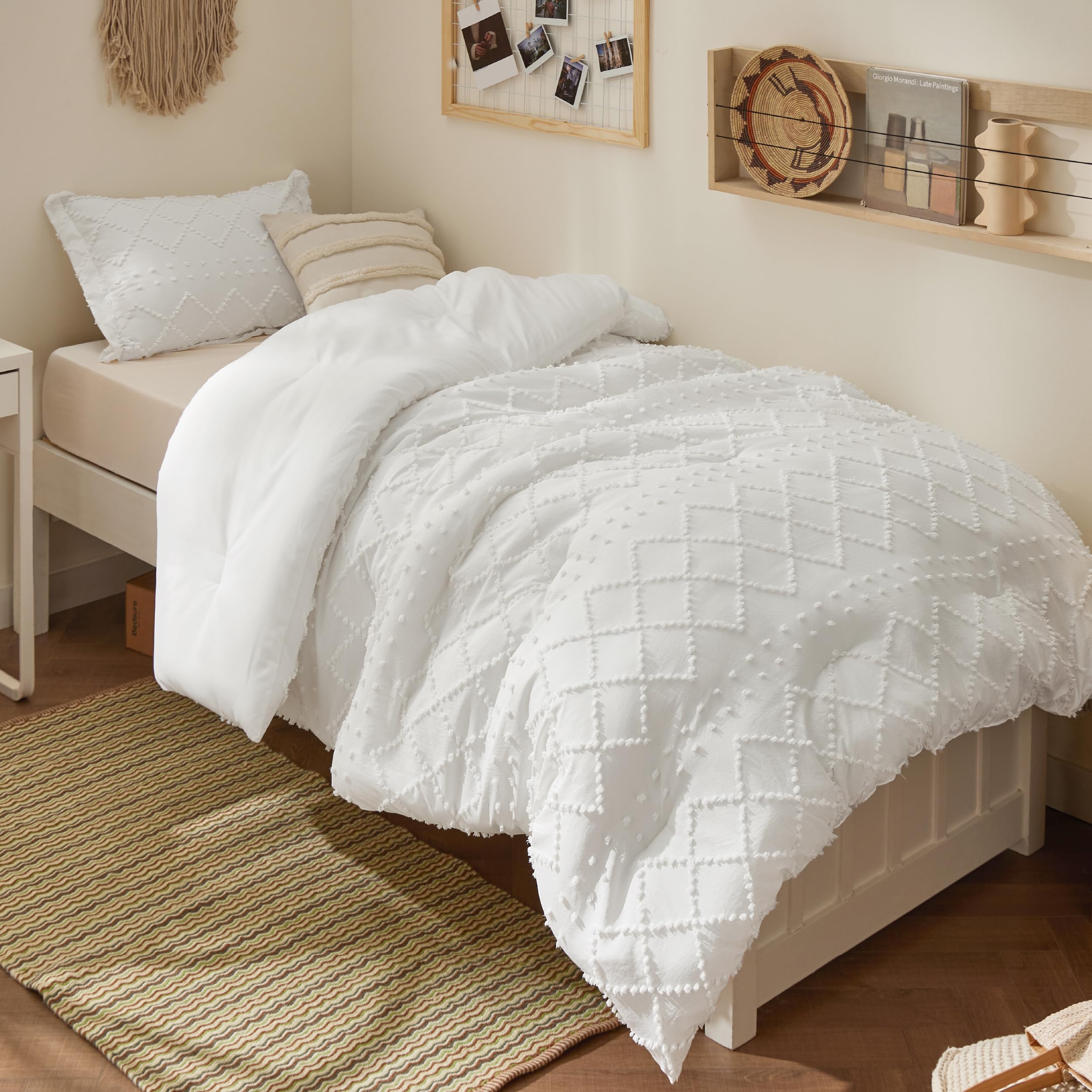 Bedsure Twin Comforter Set - White Boho Twin Comforter, Distressed Vintage Dorm Bedding Set for Kids, 2 Pieces Modern Farmhouse-Style Bed Set, Includes 1 Pillow Sham