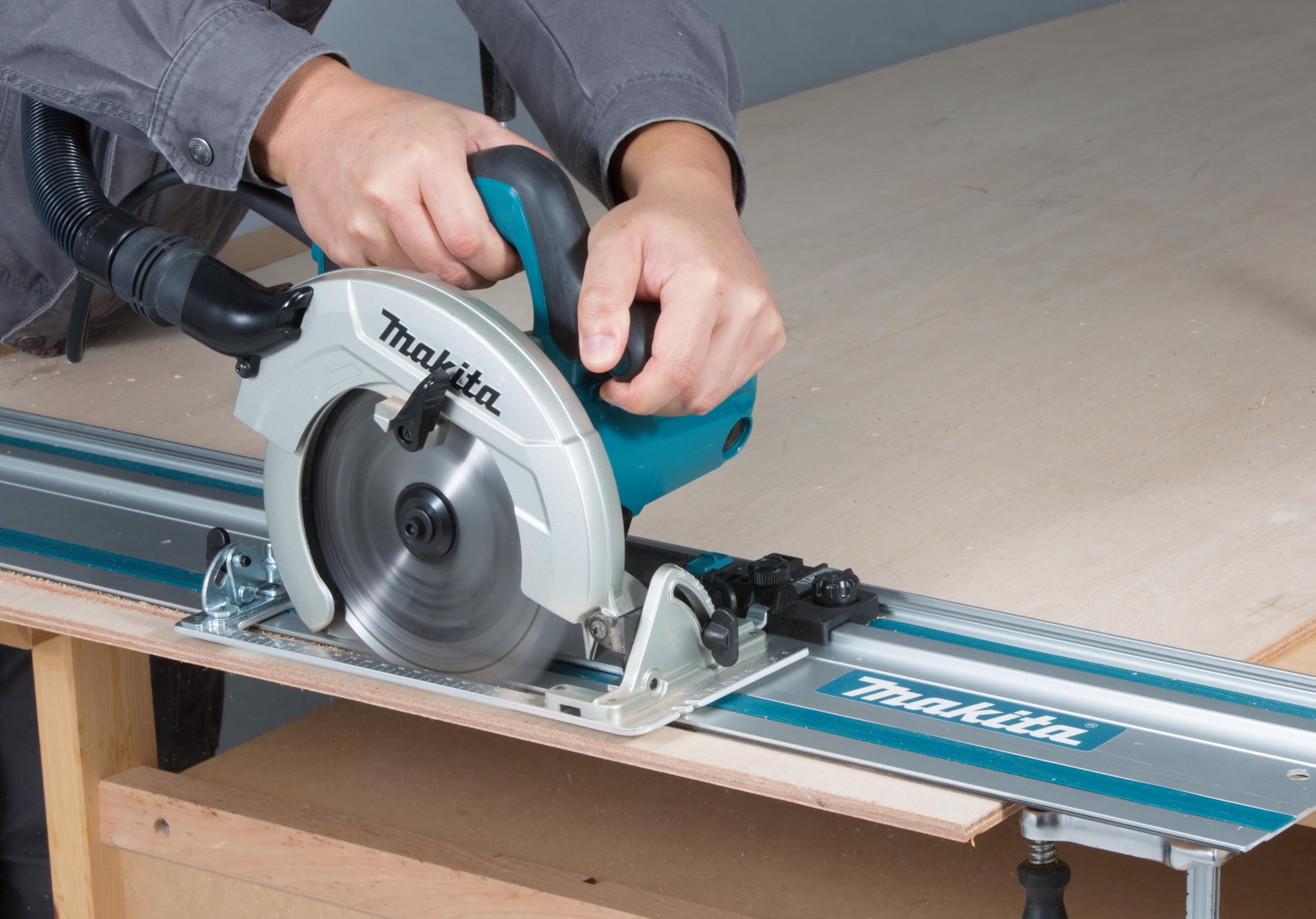 Makita 194368-5 55" Guide Rail