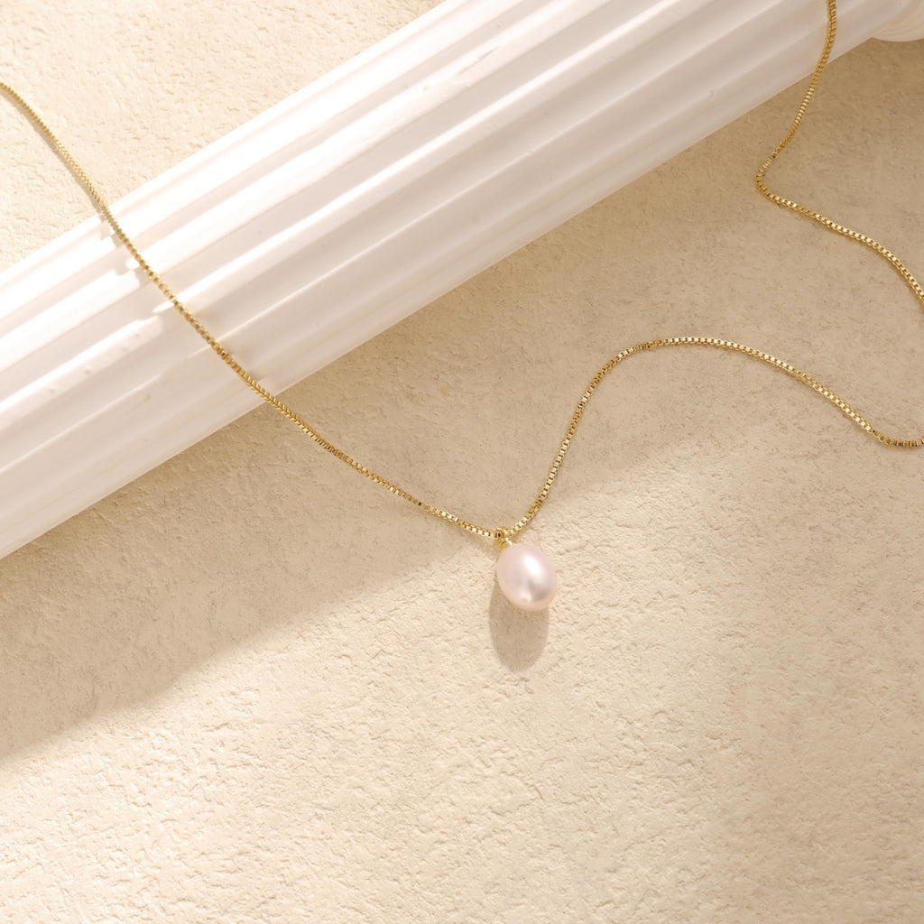 Pearl Necklace for Women Trendy,14k Gold Plated Necklace Dainty Wedding Necklace Small Cute Choker Necklace Gold Prom Drop Necklace Vintage Waterproof Jewelry for Women Prom Jewelry Fashion Gifts