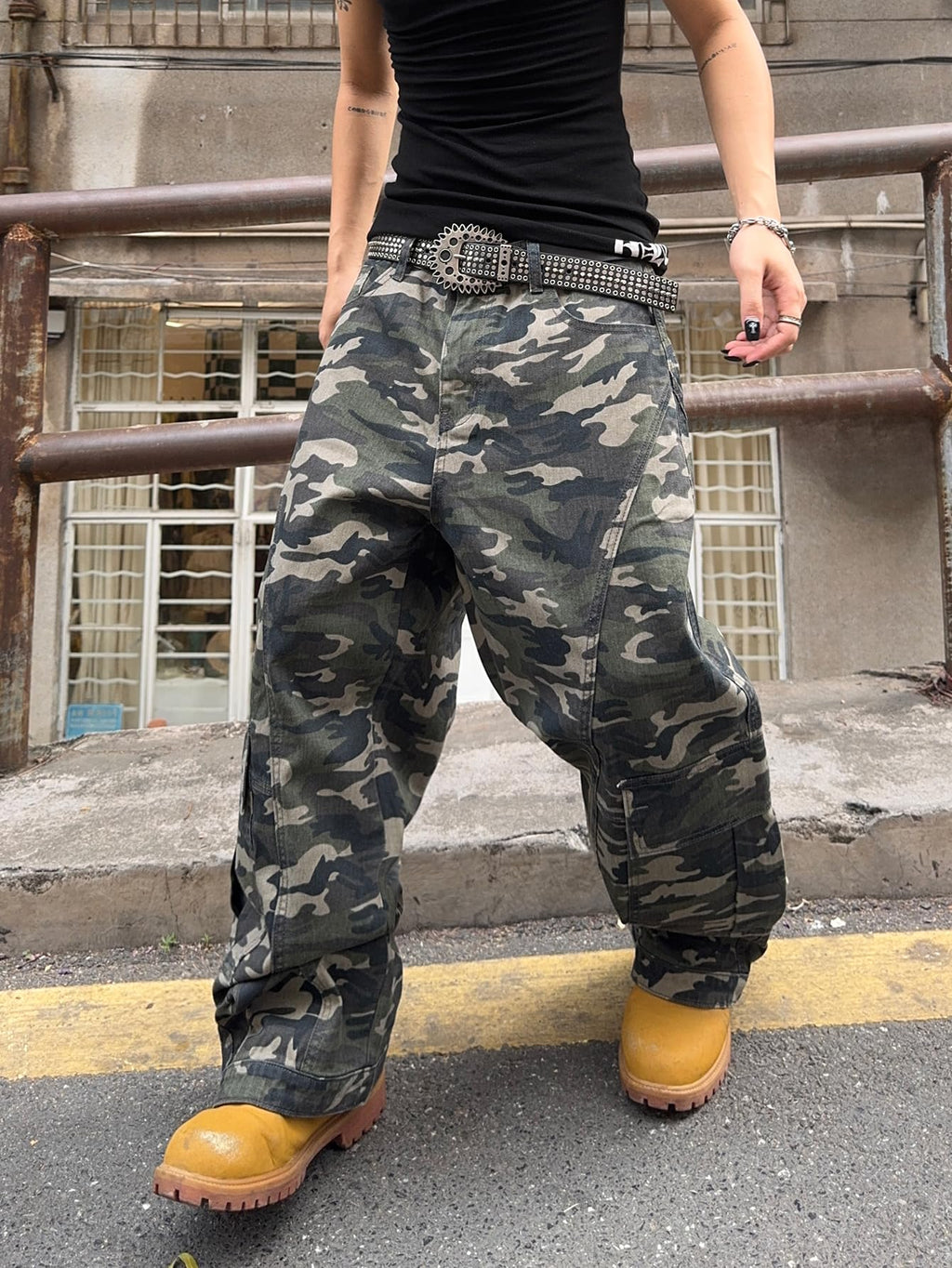 DFGIGT Men's Irregular Sutures Y2k Hip Hop Baggy Jeans Wide Leg Denim Pants Casual Loose Fit Trousers Streetwear