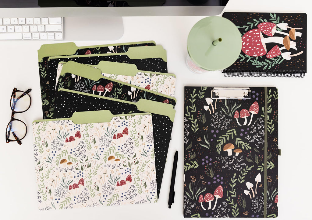 Steel Mill & Co Cute Clipboard Folio with Refillable Lined Notepad and Interior Storage Pocket, Black and White Padfolio for Work, Black Dots