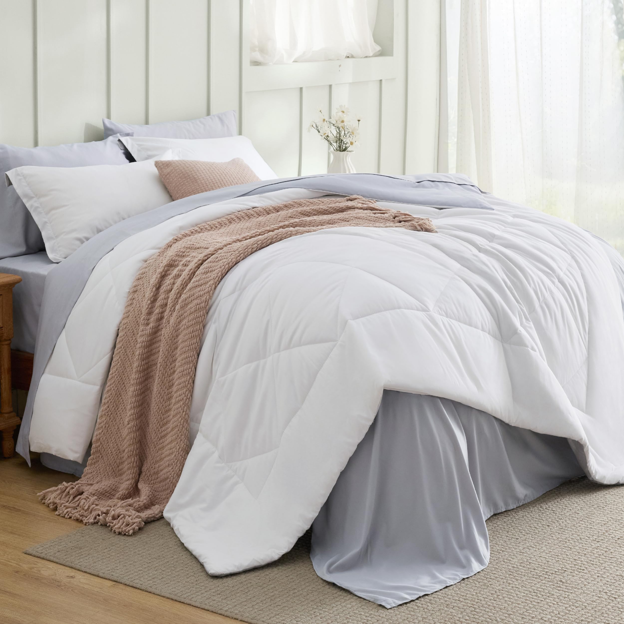 Bedsure Twin Comforter Set - 5 Pieces Reversible Grey Bedding, Twin Size Bed Set for All Seasons, Bed in a Bag with Down Alternative Comforter, Sheets, Pillowcase & Sham
