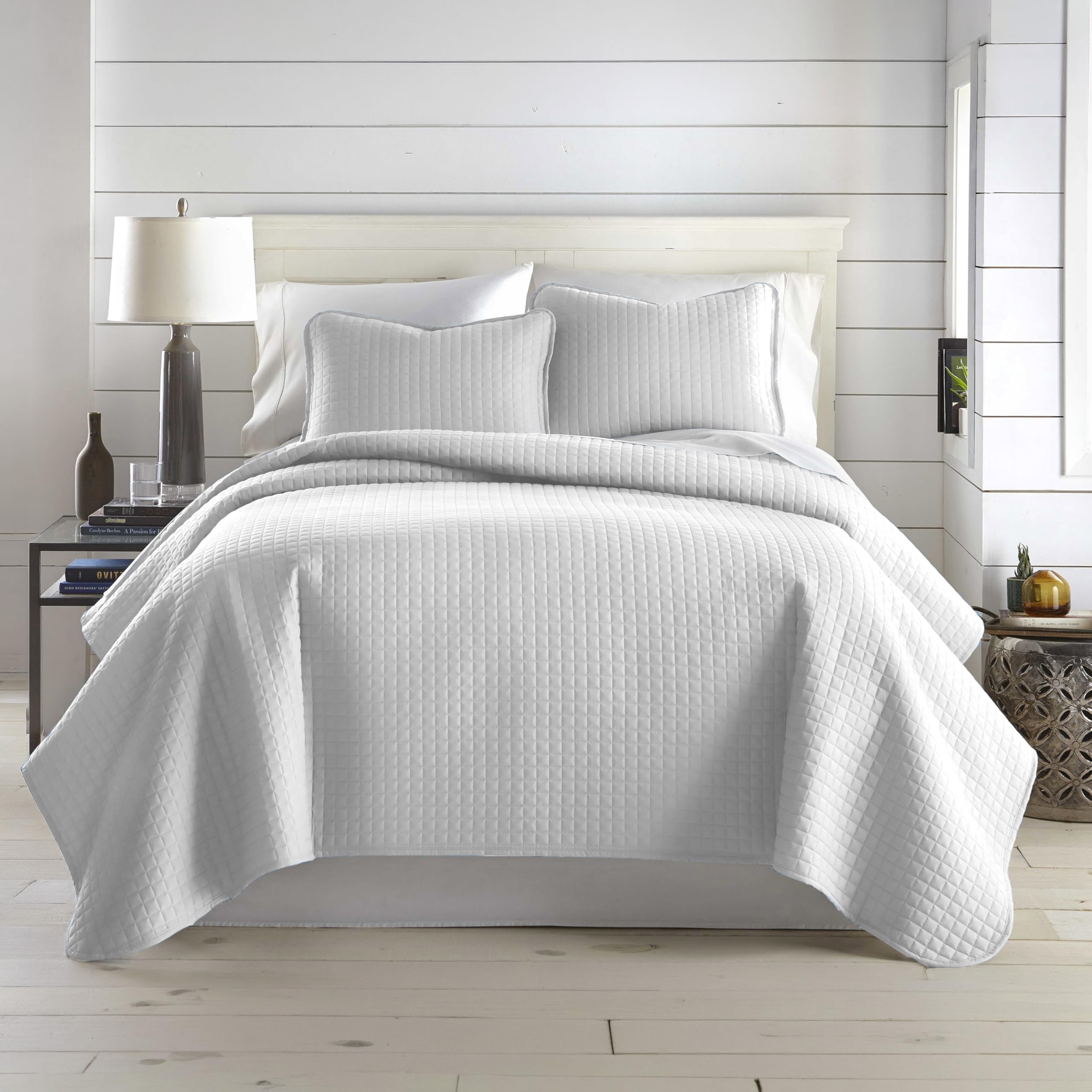 Southshore Fine Living, Inc. XL Twin Quilt Set, Microfiber Quilted Bedspread, White Bedding Twin Coverlet w/Pillow Sham, Pet Hair Resistant Bedding Coverlet Set, Quilted Coverlet, Bright White Quilt