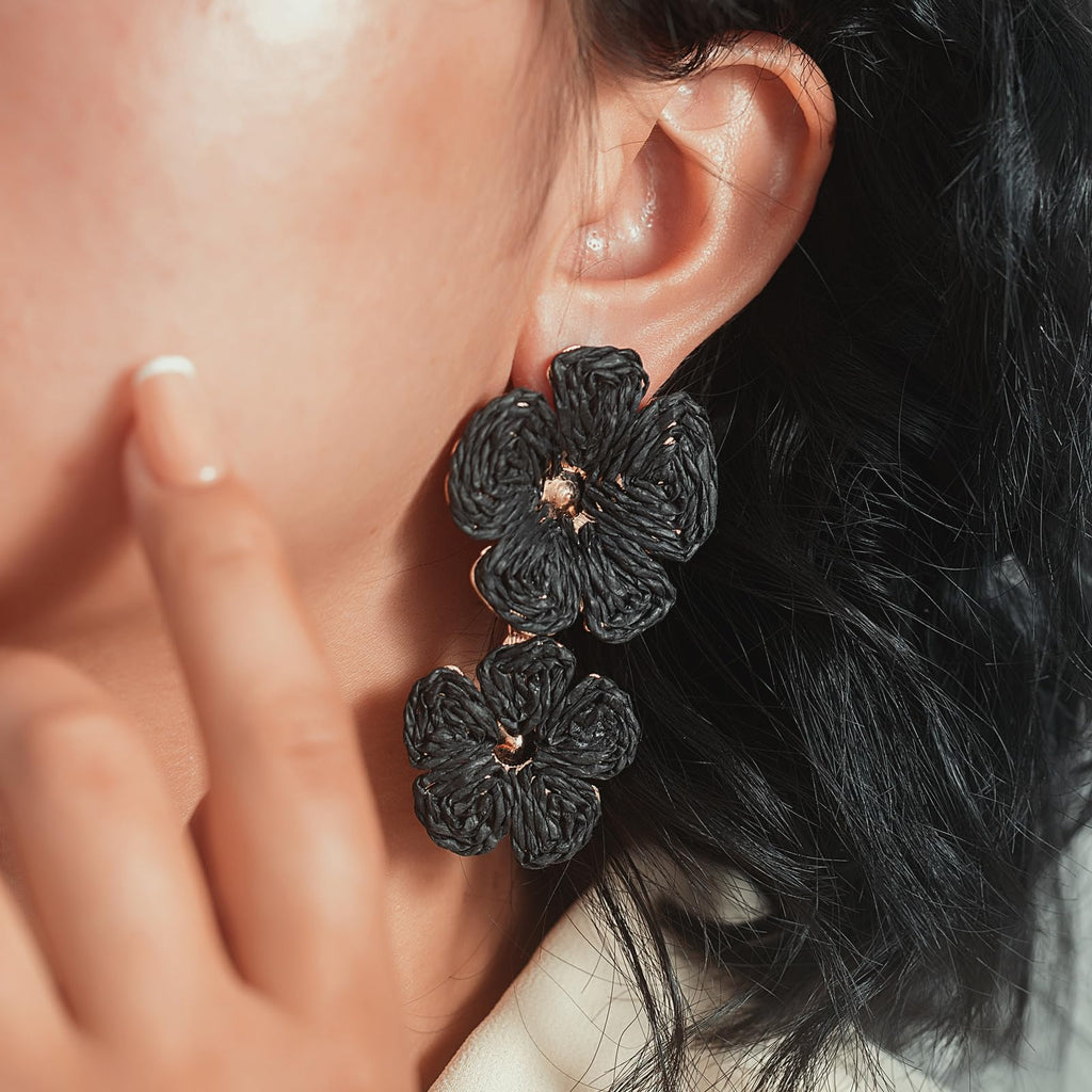 Boho Flower Earrings Statement Raffia Dangle Earrings Cute Floral Jewelry Trendy Summer Beach Vacation Outfits for Women