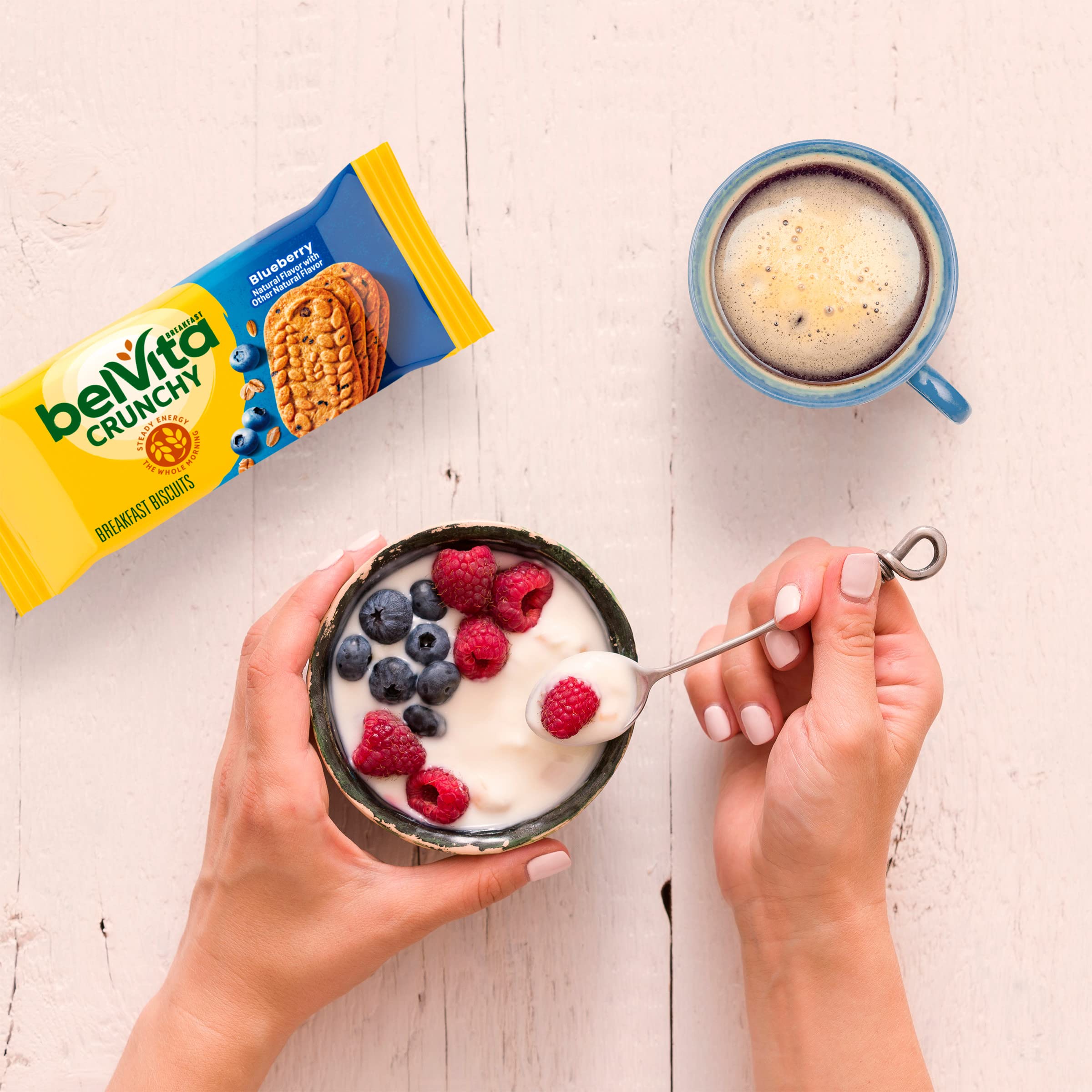 belVita Soft Baked Breakfast Bars, Oats & Chocolate, 6 Boxes of 5 Packs (1 Biscuit Per Pack)