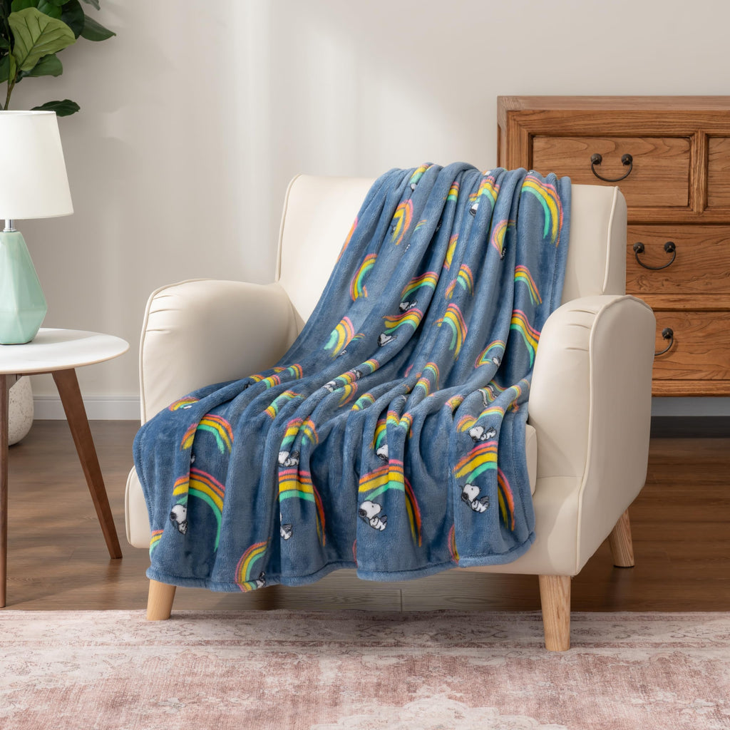 Berkshire Blanket VelvetLoft® Luxury Soft Polyester Throw Blanket, Don’t Let The Pigeon Drive The Bus, 50 x 70in(Official Mo Willems® Product)