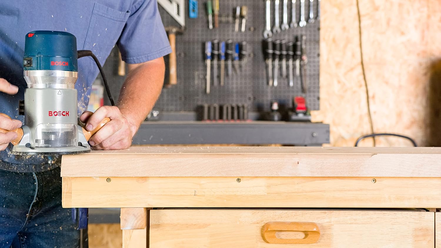 BOSCH Router 1617EVS 2.25 HP Electronic Fixed-Base Woodworking Router