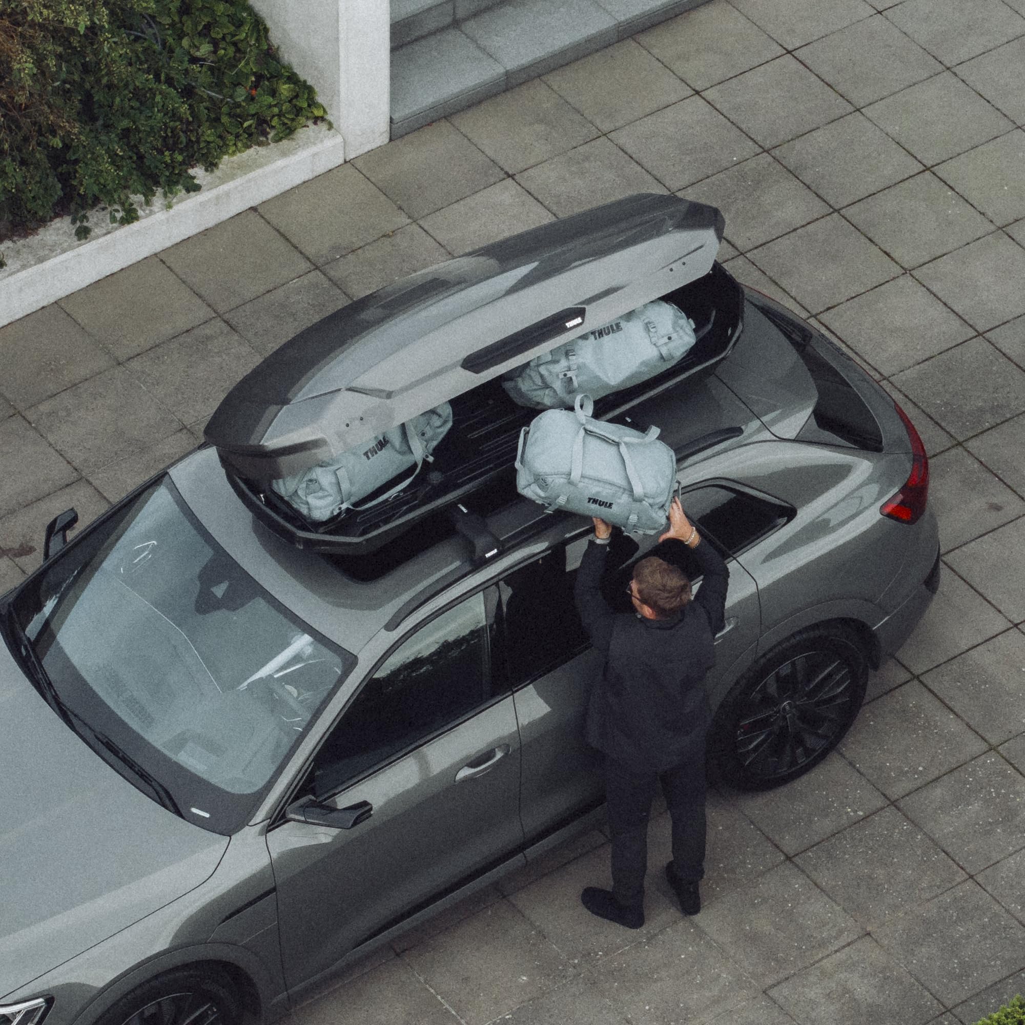 Thule Motion 3 Rooftop Box