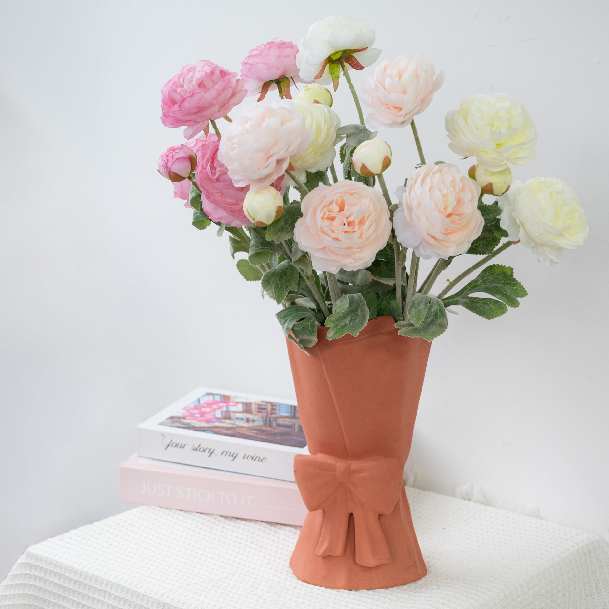 Relexome Beige Ceramic Bow Vase 9.64 in Unique Cute Modern Decorative Bouquet Flower Vases for Home Living Room Table Decor Women Girl Gifts