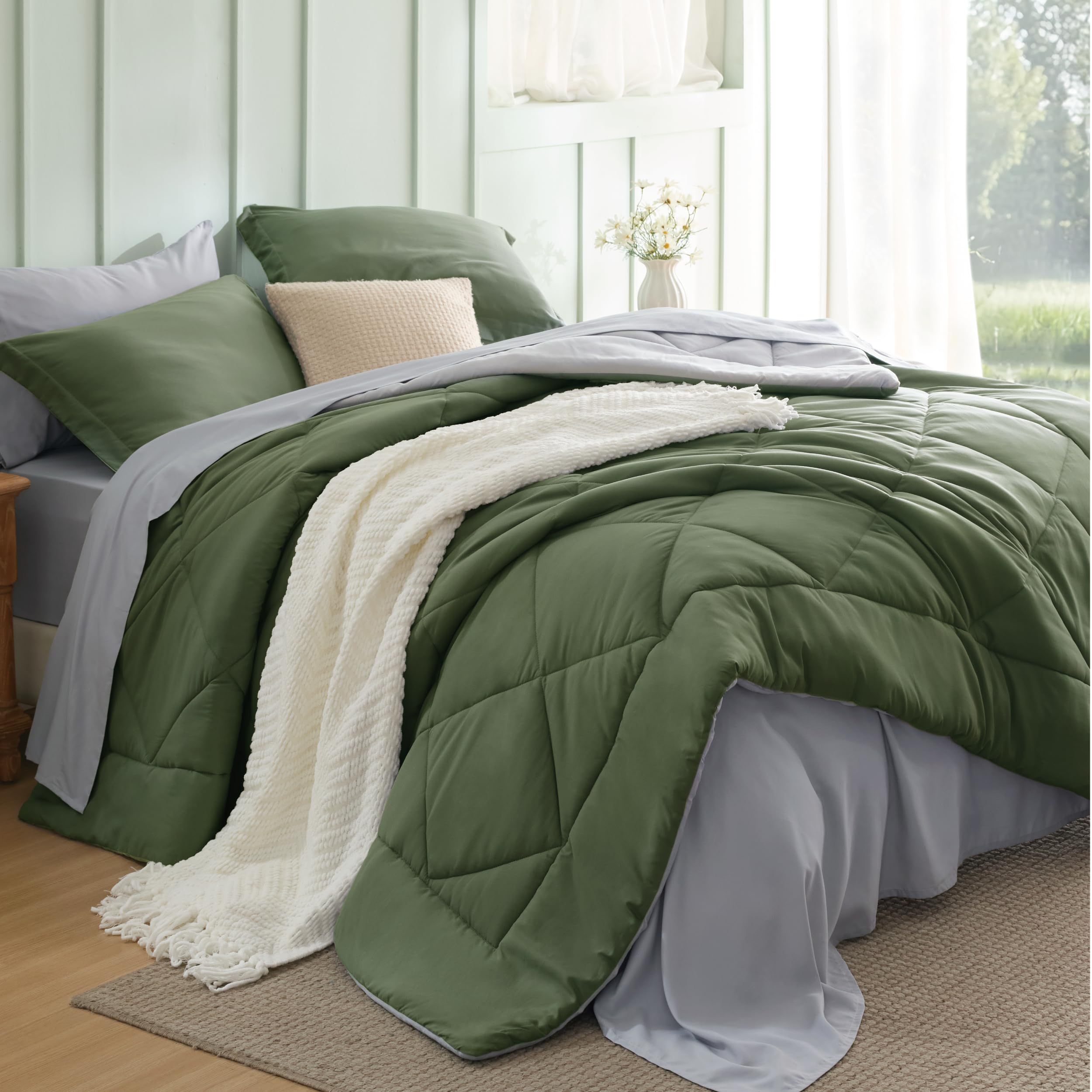 Bedsure Twin Comforter Set - 5 Pieces Reversible Grey Bedding, Twin Size Bed Set for All Seasons, Bed in a Bag with Down Alternative Comforter, Sheets, Pillowcase & Sham