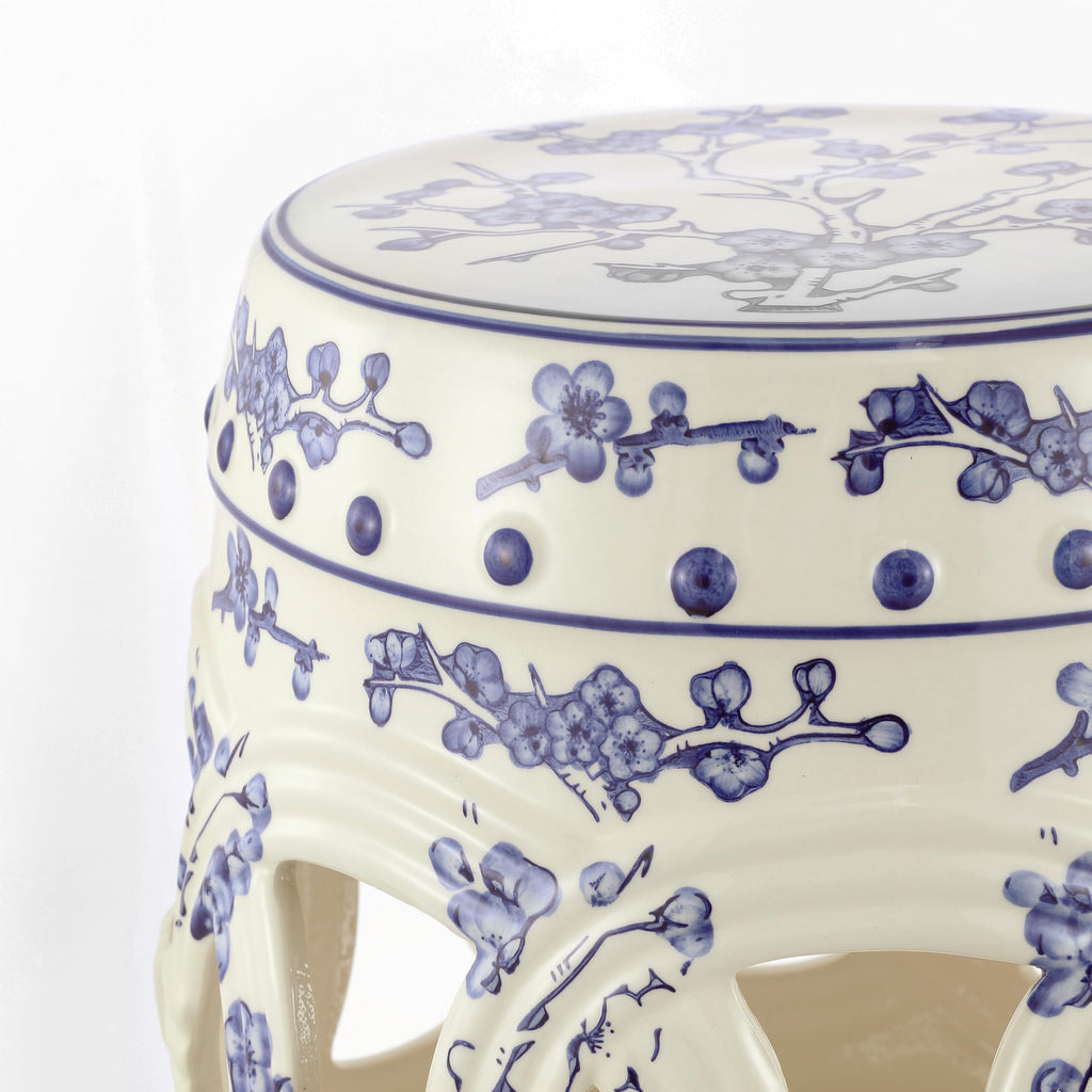 JONATHAN Y Lucky Coins 16" Ceramic Garden Stool, Contemporary Blue/White Cutout Interlocking Rings Drum Indoor/Outdoor Side Table and Plant Stand for Patio, Garden, Living Room TBL1027A