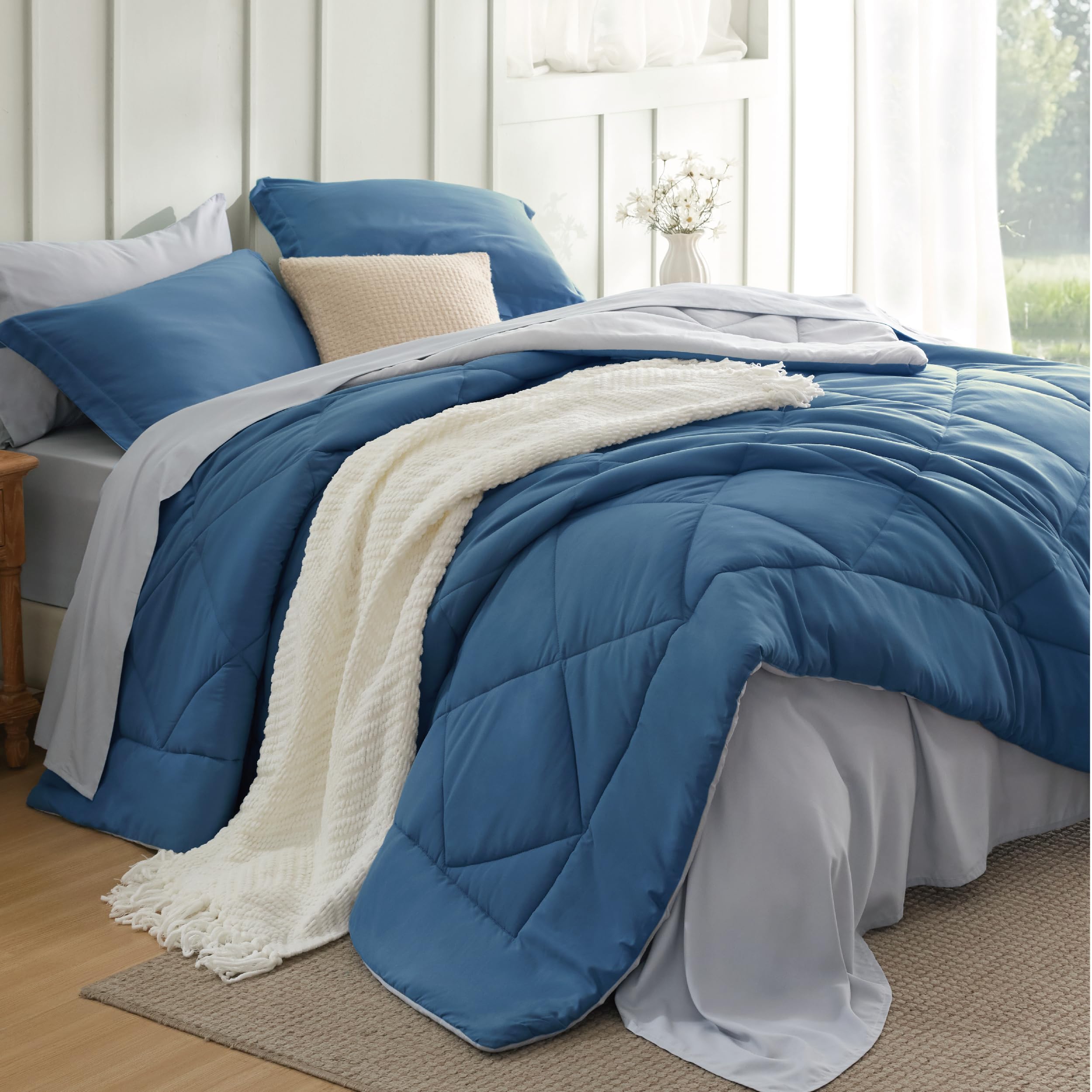 Bedsure Twin Comforter Set - 5 Pieces Reversible Grey Bedding, Twin Size Bed Set for All Seasons, Bed in a Bag with Down Alternative Comforter, Sheets, Pillowcase & Sham