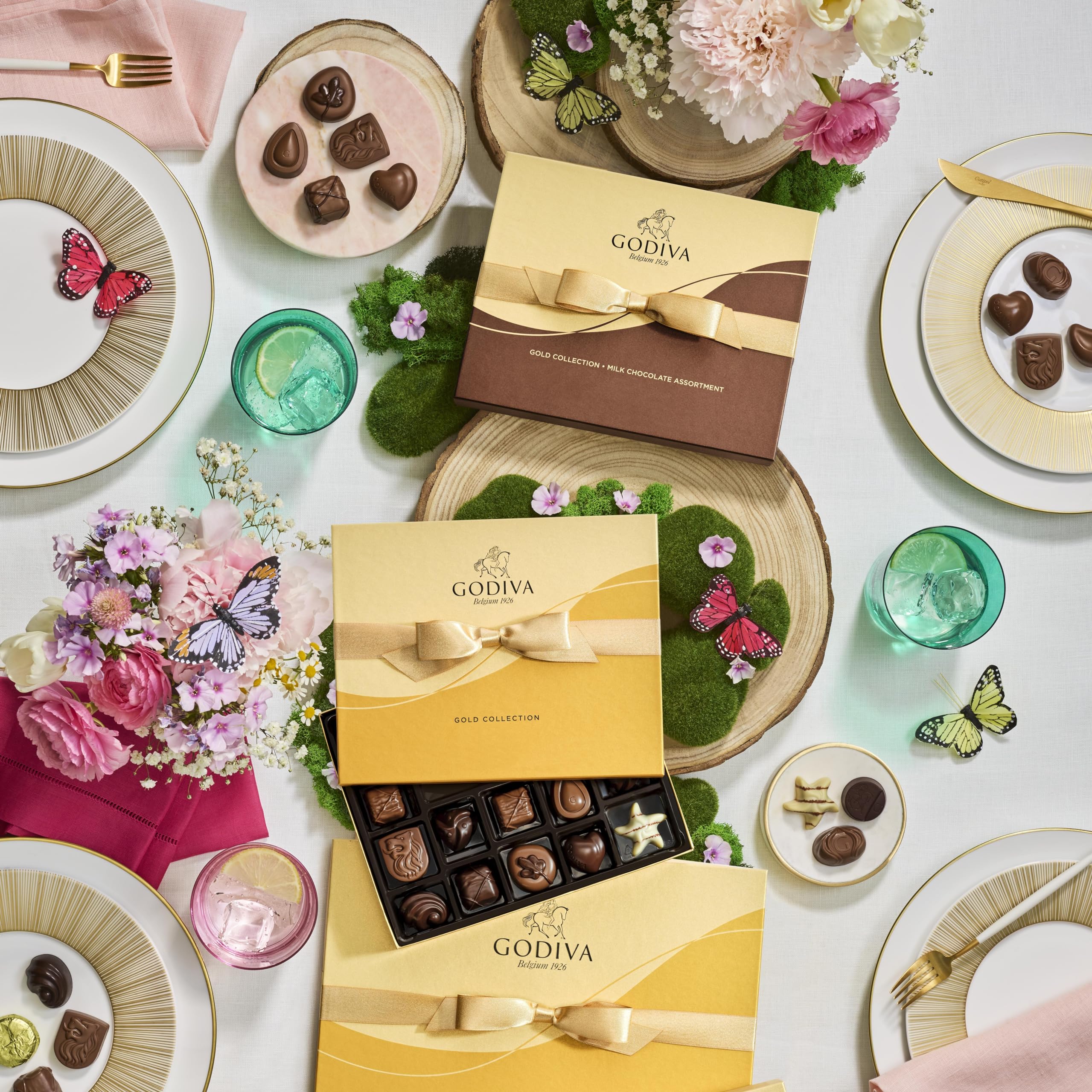 Godiva Chocolatier Gold Ribbon 9-Piece Assorted Chocolate Gift Box – Gourmet Chocolate Candy Variety Pack – Dark Caramel, Milk Chocolate, Nuts– Gift Basket for Congratulations, Birthday and Anniversary