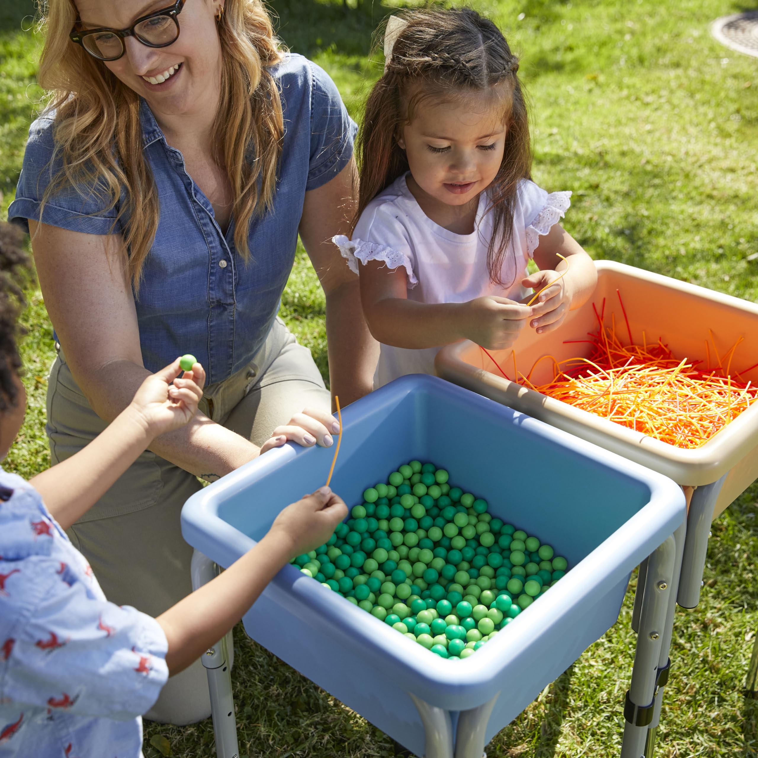 ECR4Kids 2-Station Sand and Water Adjustable Play Table, Sensory Bins, Blue/Red