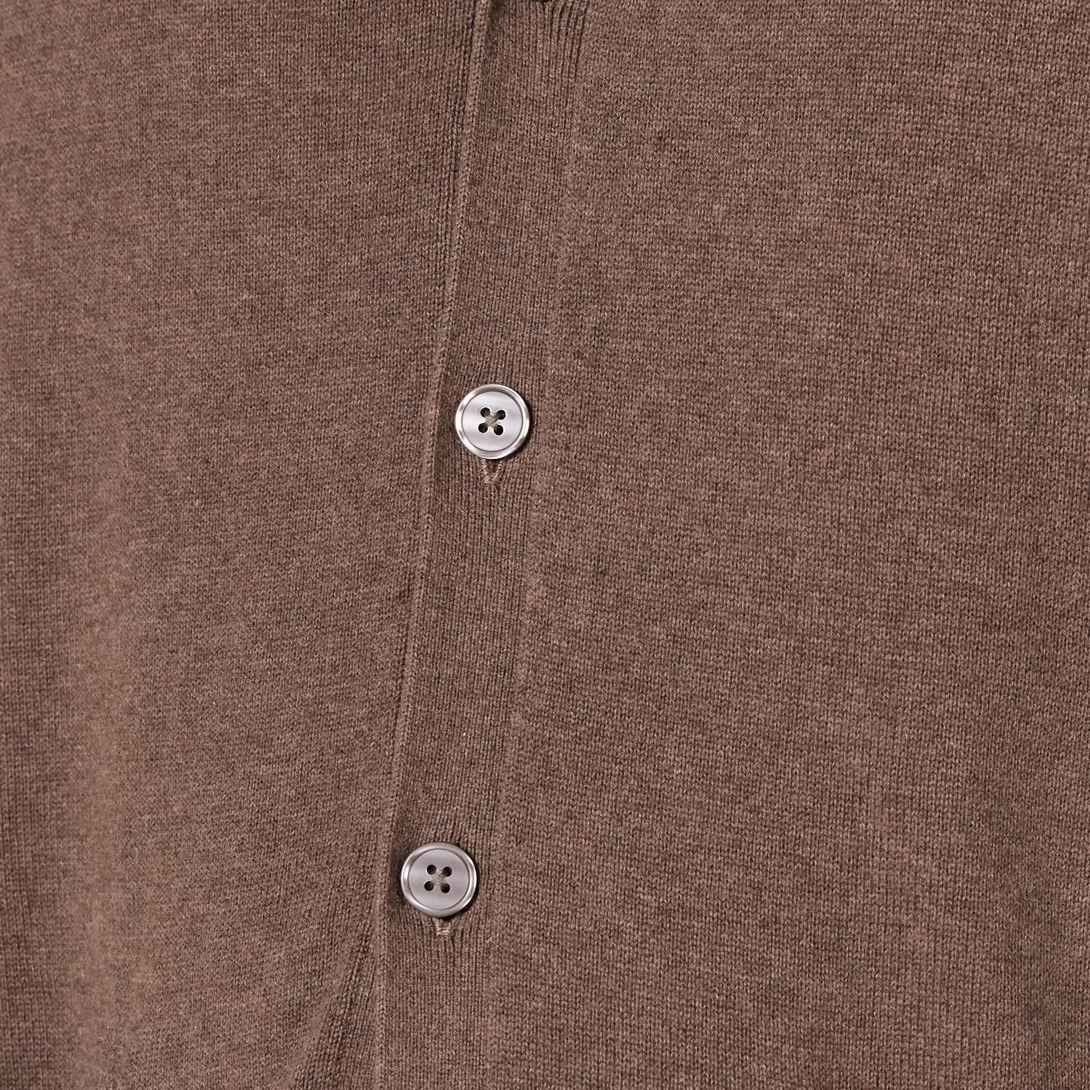 Amazon Essentials Men's V-Neck Cotton Cardigan Sweater