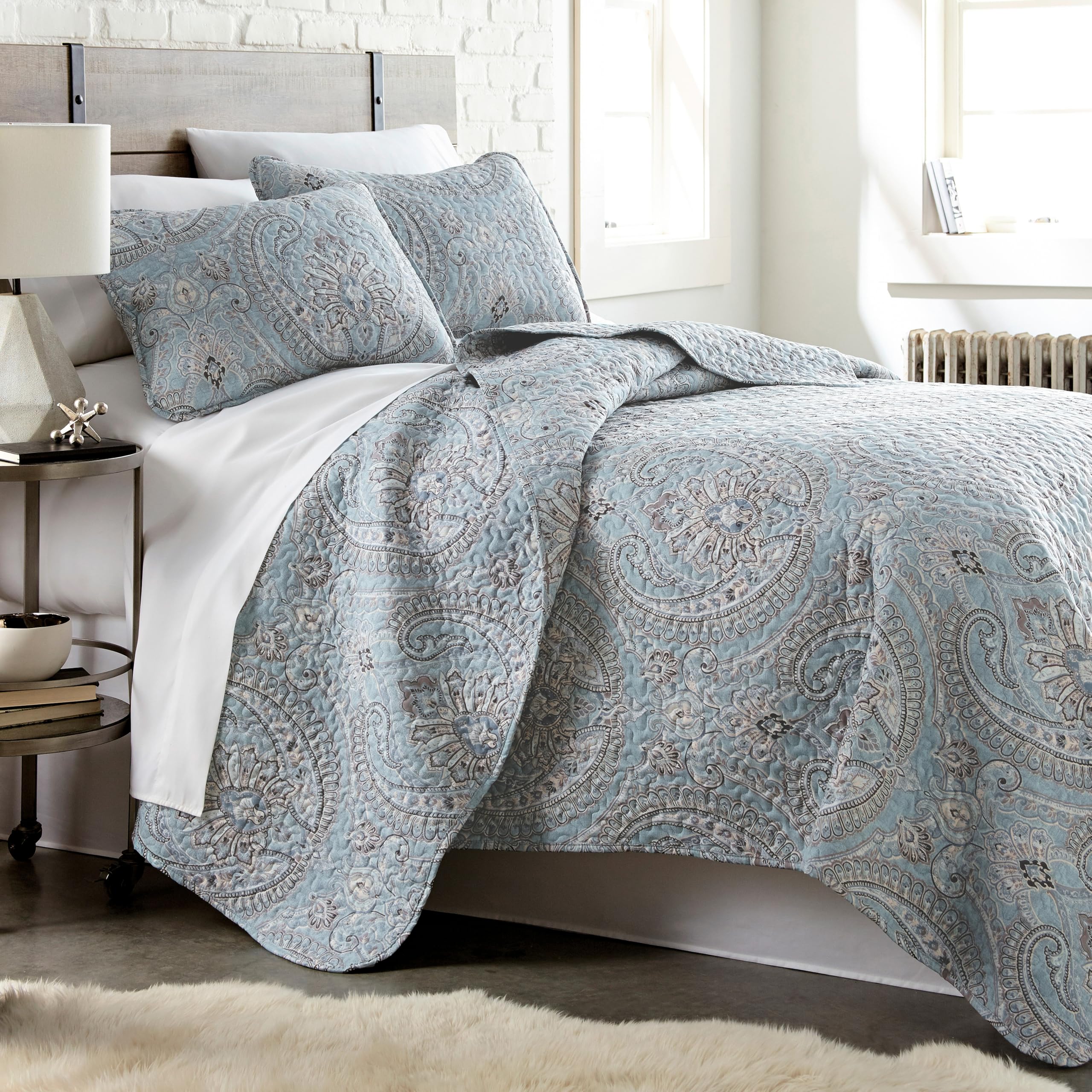 Southshore Fine Living, Inc. XL Twin Quilt Set, Microfiber Quilted Bedspread, White Bedding Twin Coverlet w/Pillow Sham, Pet Hair Resistant Bedding Coverlet Set, Quilted Coverlet, Bright White Quilt