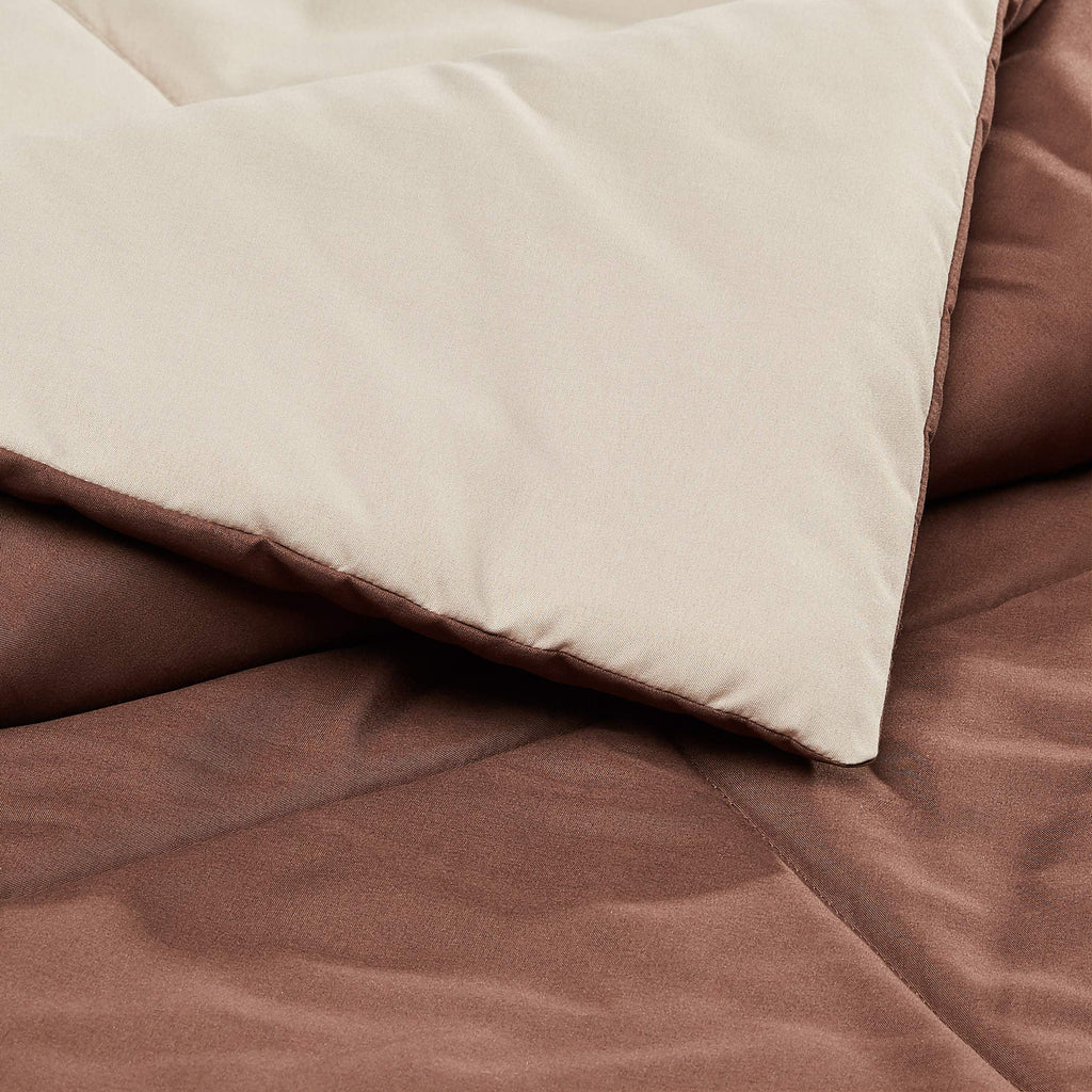 Amazon Basics Reversible Lightweight Microfiber All Season Comforter Blanket, Twin/Twin XL, Burgundy/Grey (Pack of 2)