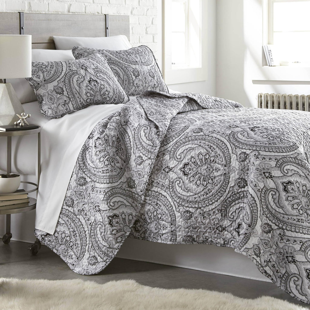 Southshore Fine Living, Inc. XL Twin Quilt Set, Microfiber Quilted Bedspread, White Bedding Twin Coverlet w/Pillow Sham, Pet Hair Resistant Bedding Coverlet Set, Quilted Coverlet, Bright White Quilt