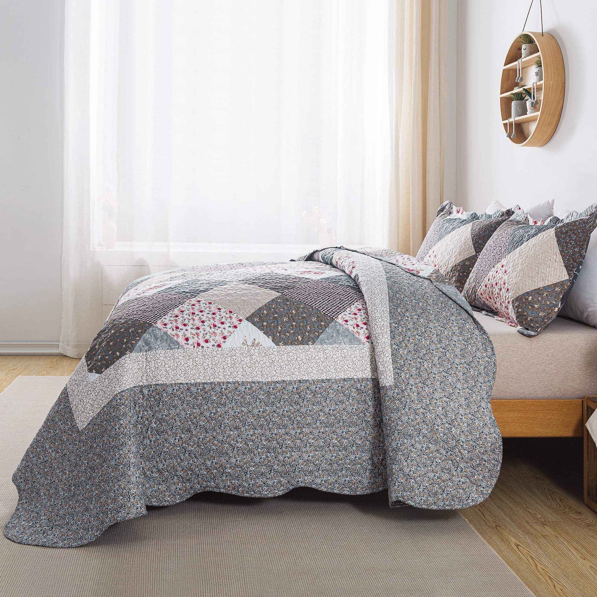 HoneiLife Quilt Sets Twin Size - 2 Piece Microfiber Quilts Reversible Bedspreads Patchwork Coverlets Floral Bedding Set All Season Quilts with Blue and White Porcelain Pattern