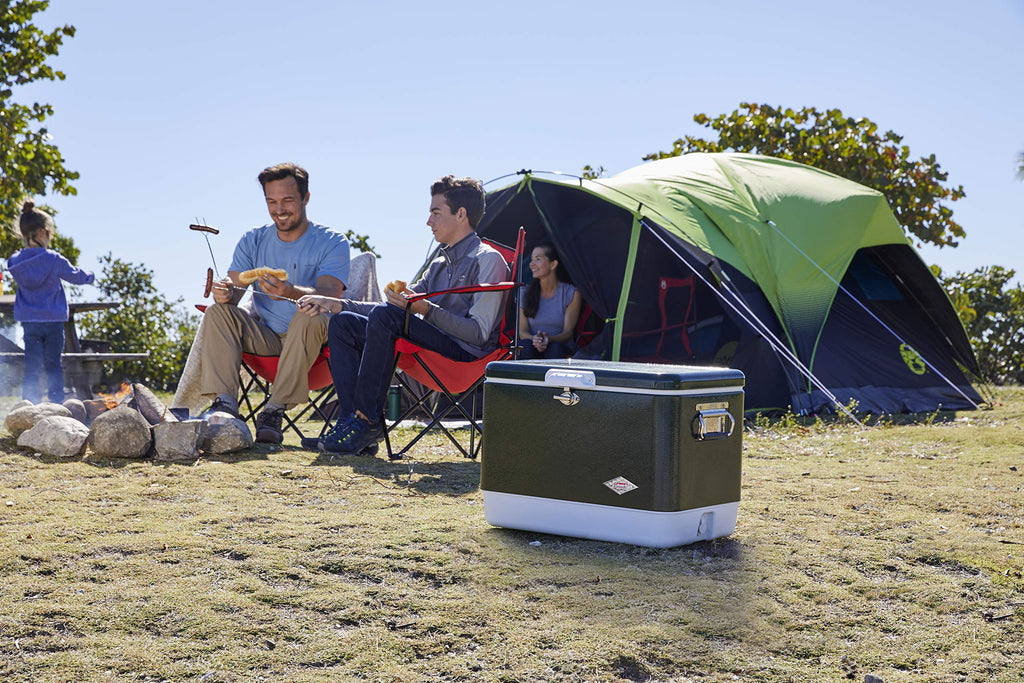 Coleman Carlsbad Dark Room Tent with Screened Porch, 4/6 Person Tent Blocks 90% of Sunlight to Keep Inside Cool, Weatherproof Shelter with Easy Setup