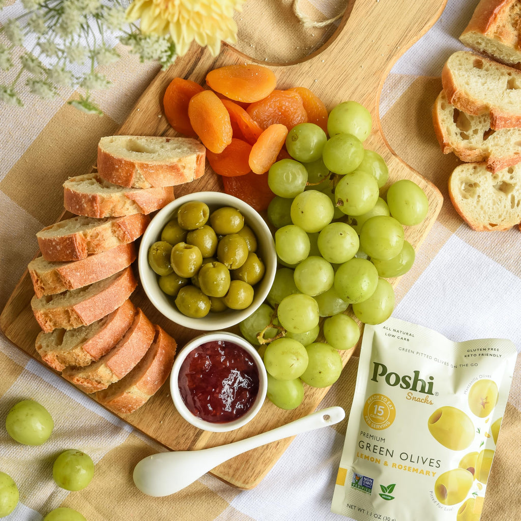 POSHI Green Pitted Olives - Basil & Garlic | Vegan, Kosher, Gluten Free + Keto Friendly, Fresh, Low Calorie Healthy Snacks | (30 Pack, 1.1oz Bags)
