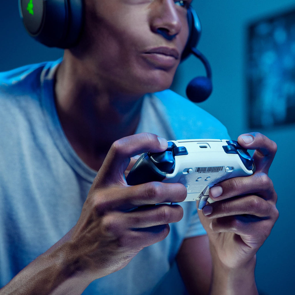 Razer Wolverine V2 Pro Wireless Gaming Controller for PlayStation 5 / PS5, PC: Mecha-Tactile Action Buttons - 8-Way Microswitch D-Pad - HyperTrigger - 6 Remappable Buttons - Chroma RGB   - Black