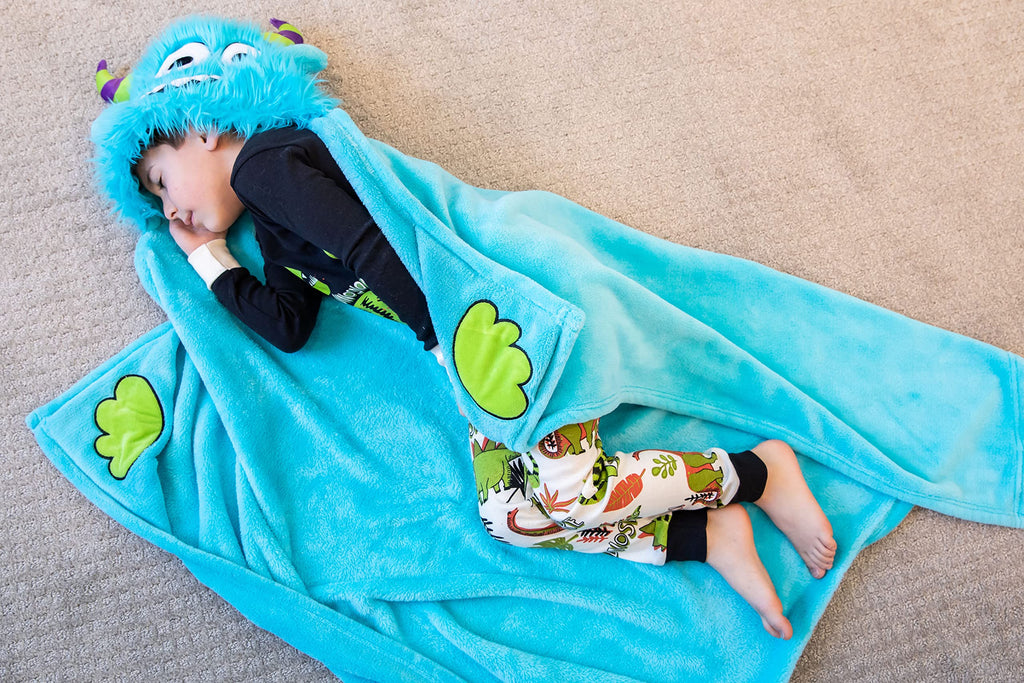 Lazy One Wearable Hooded Blanket for Kids, Animal Hooded Blanket (Bigfoot)
