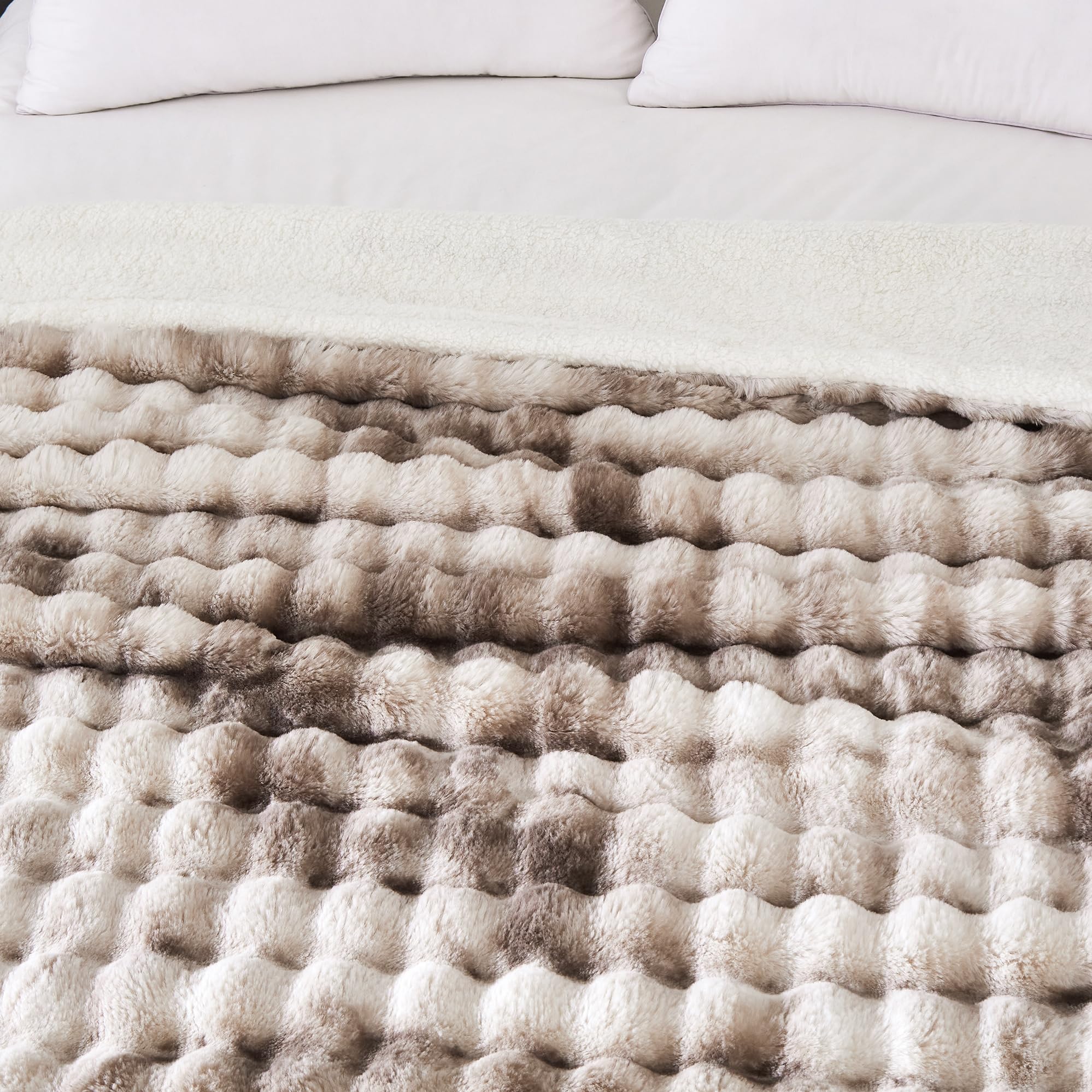 50x60 Inches Ultra-Soft Fuzzy Faux Fur Plush Throw Blanket - Thick, Warm Sherpa for Couch, Sofa, Bedroom, Camping - Decorative Blanket for Cozy Warmth, Bubble Grey