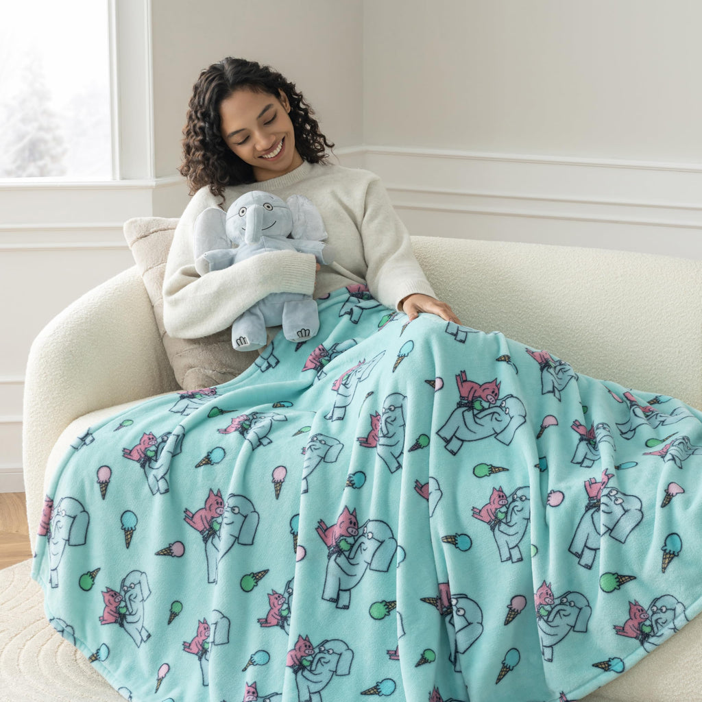 Berkshire Blanket VelvetLoft® Luxury Soft Polyester Throw Blanket, Don’t Let The Pigeon Drive The Bus, 50 x 70in(Official Mo Willems® Product)