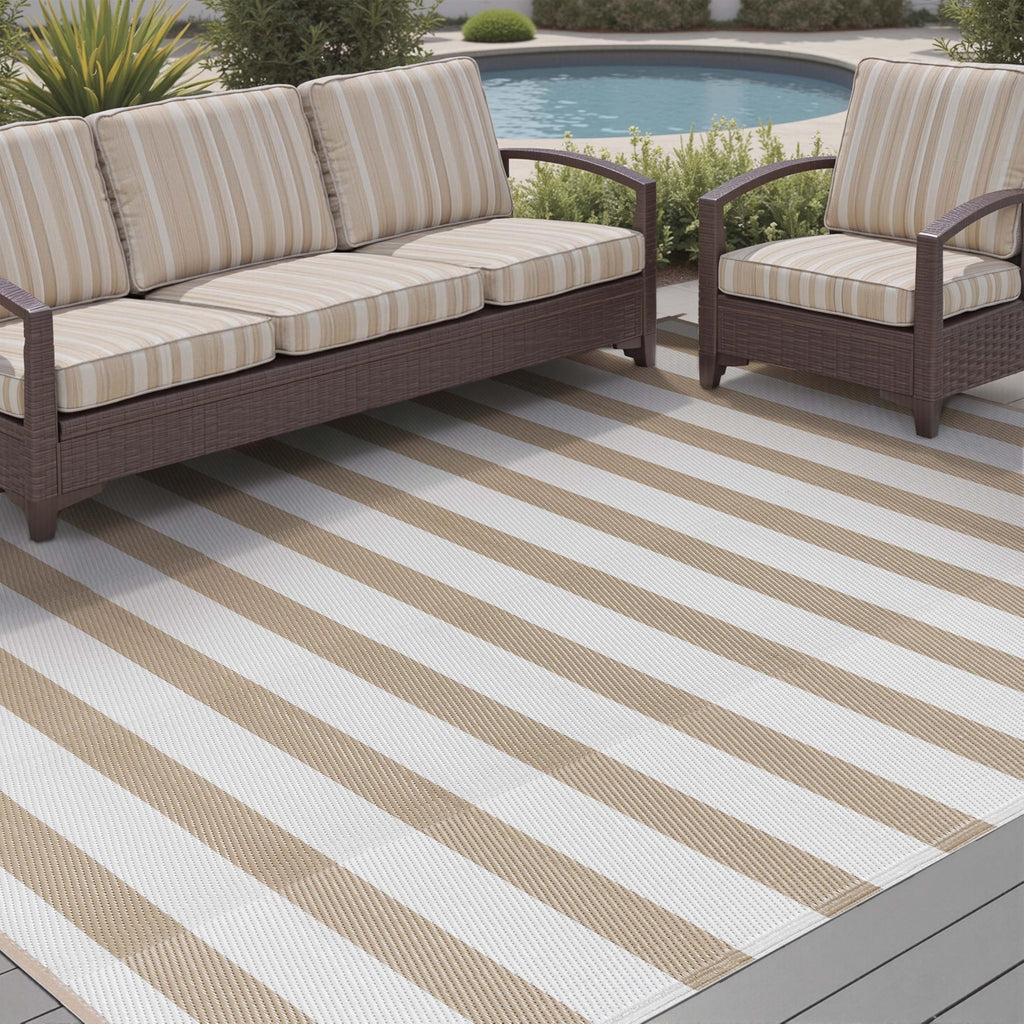 PureCozy Outdoor Plastic Straw Rug Black Beige Large Outside Waterproof Outdoor Patio 5x8 Carpet Geometric Reversible Mat Modern for Camping RV Porch Deck Balcony Beach